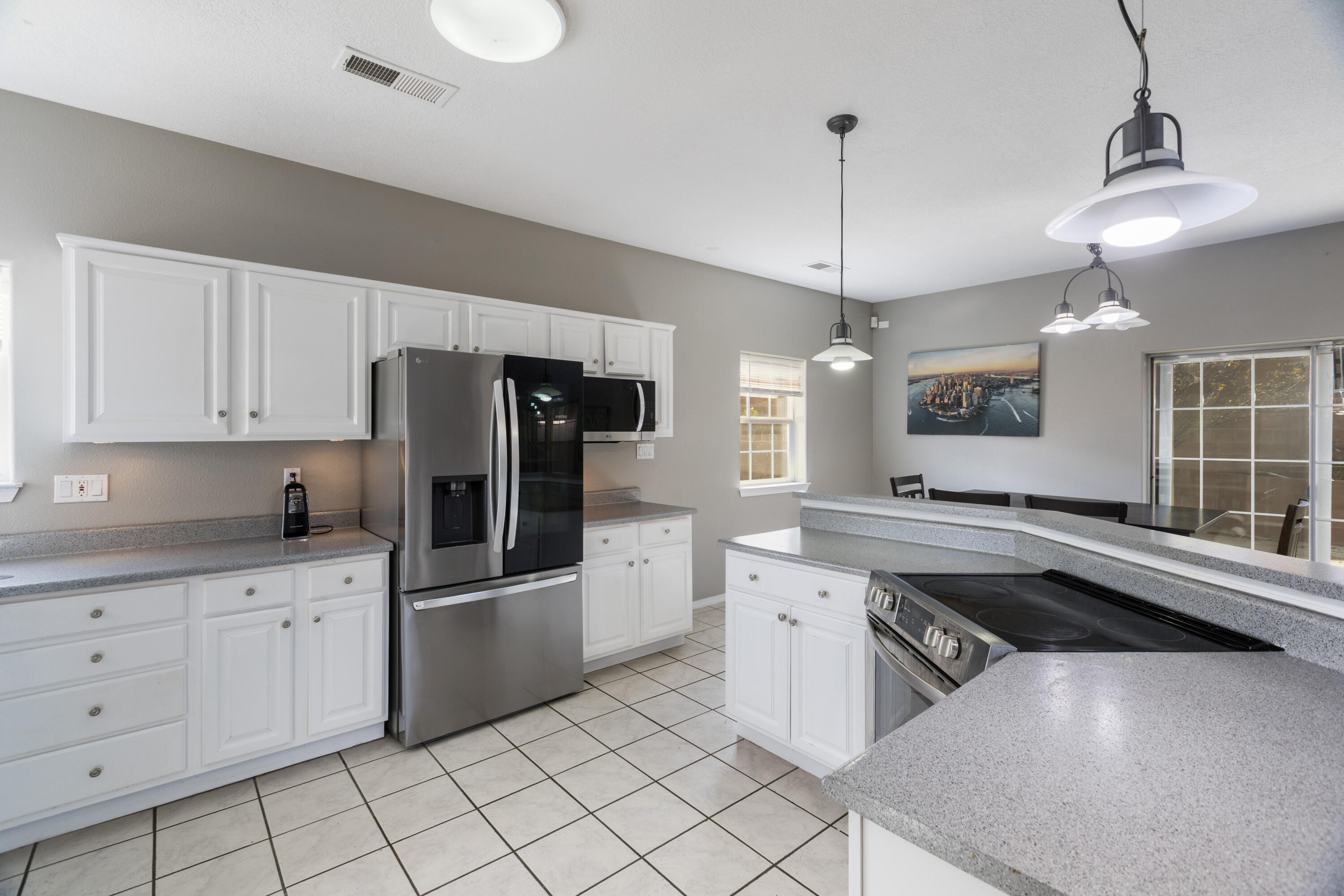 5801 Tres Vistas Court NW