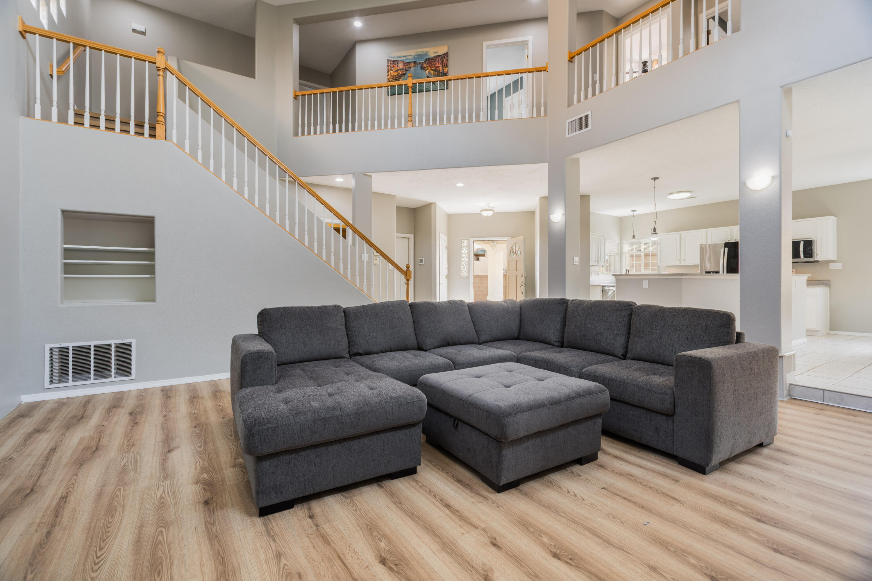 5801 Tres Vistas Court NW