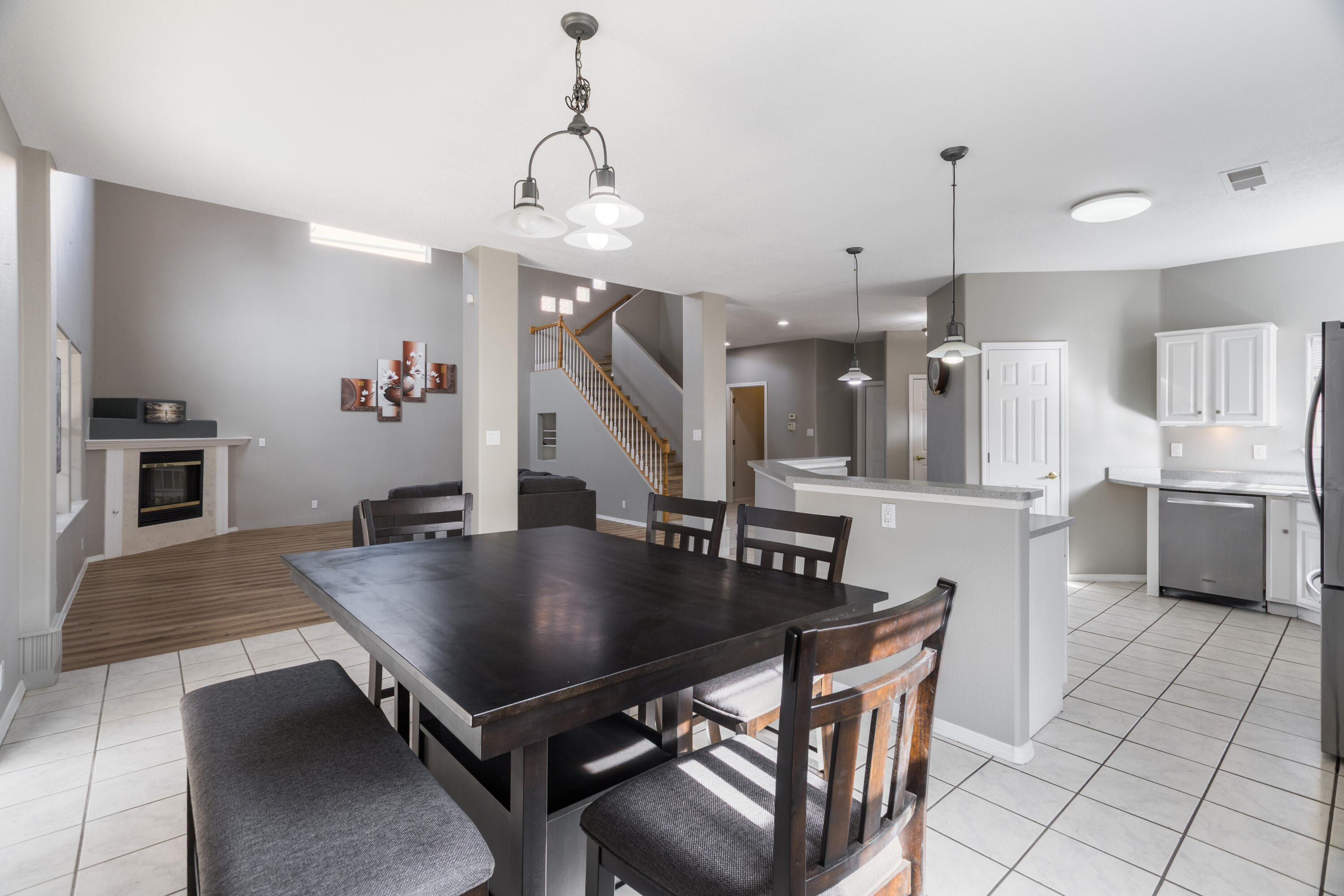 5801 Tres Vistas Court NW