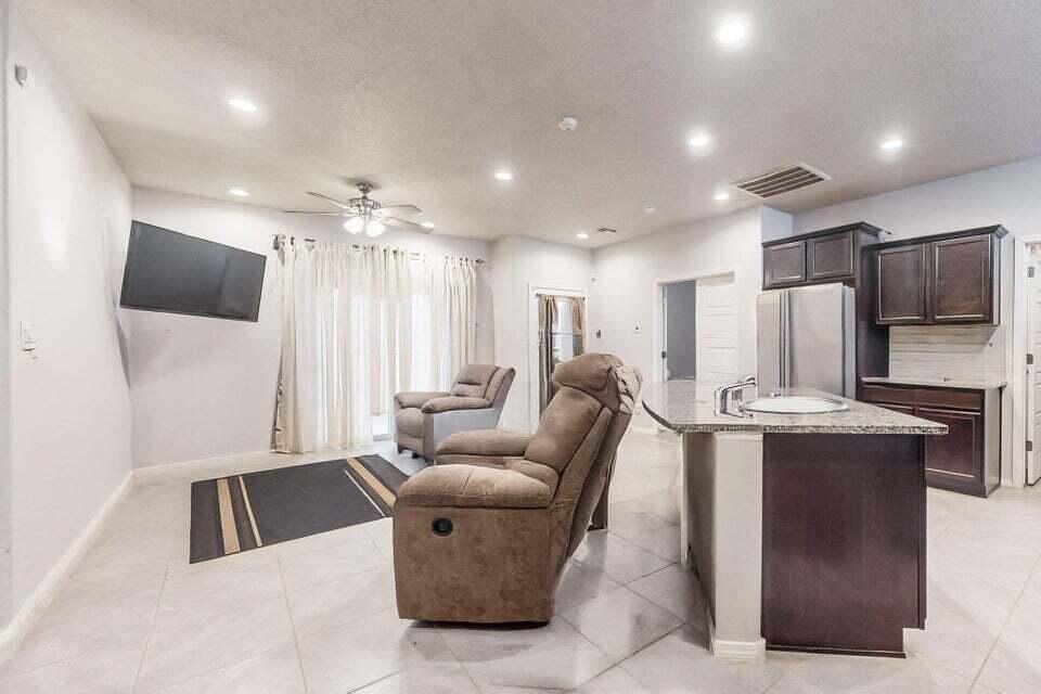 1472 Tierra Verde Loop