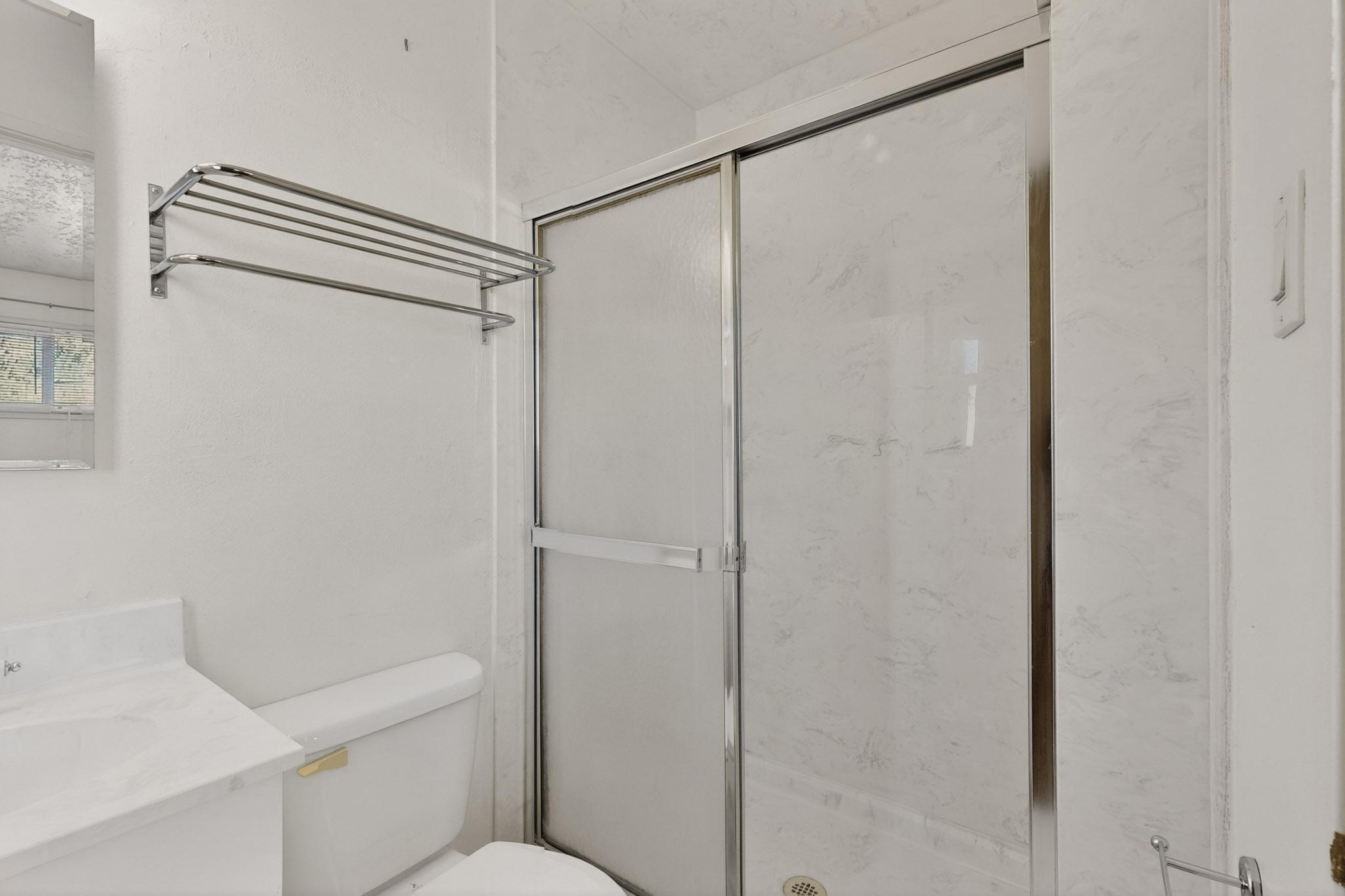 3205 Valencia Drive NE