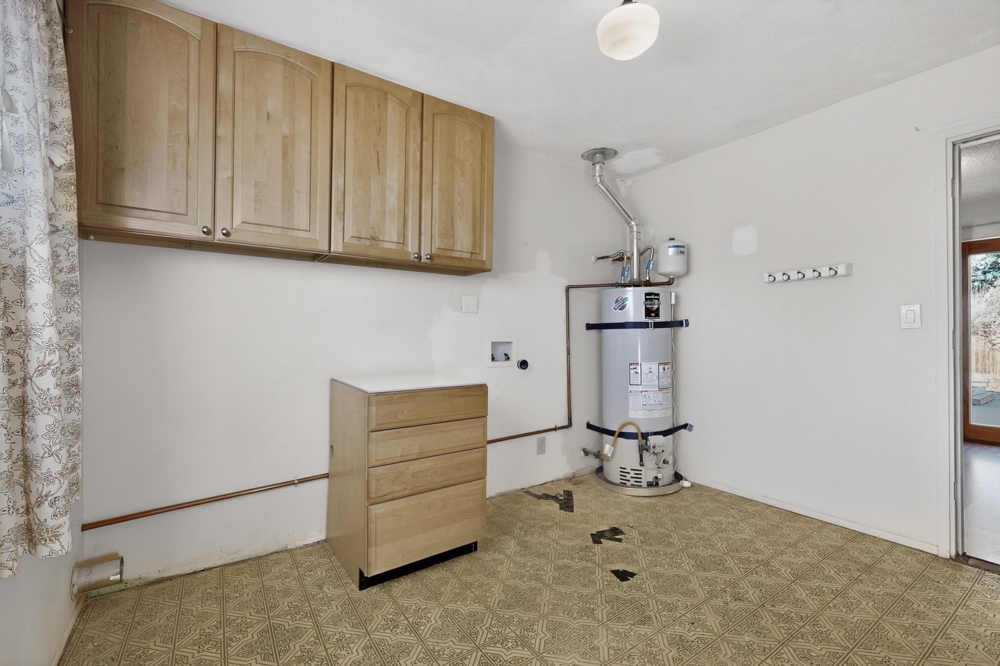 3205 Valencia Drive NE