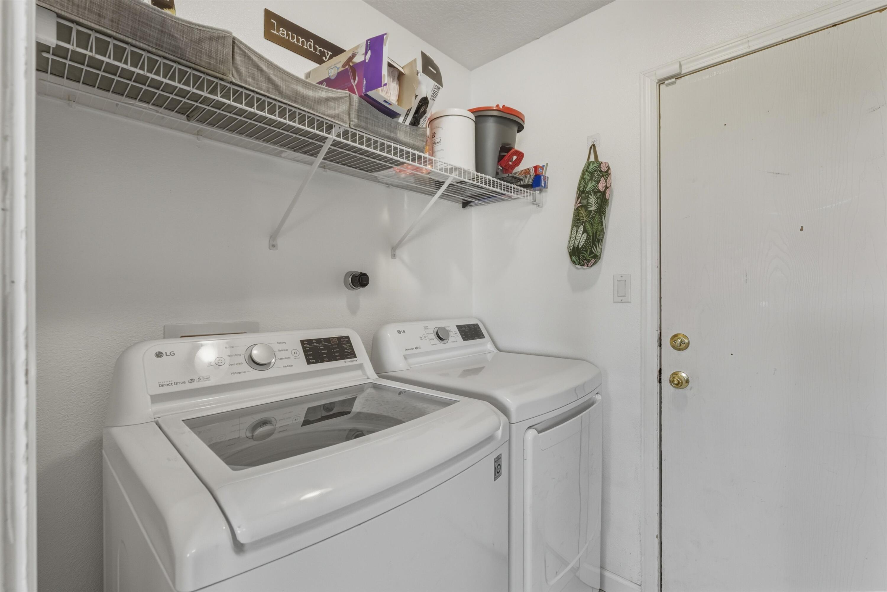 1729 Sierra Norte Loop NE