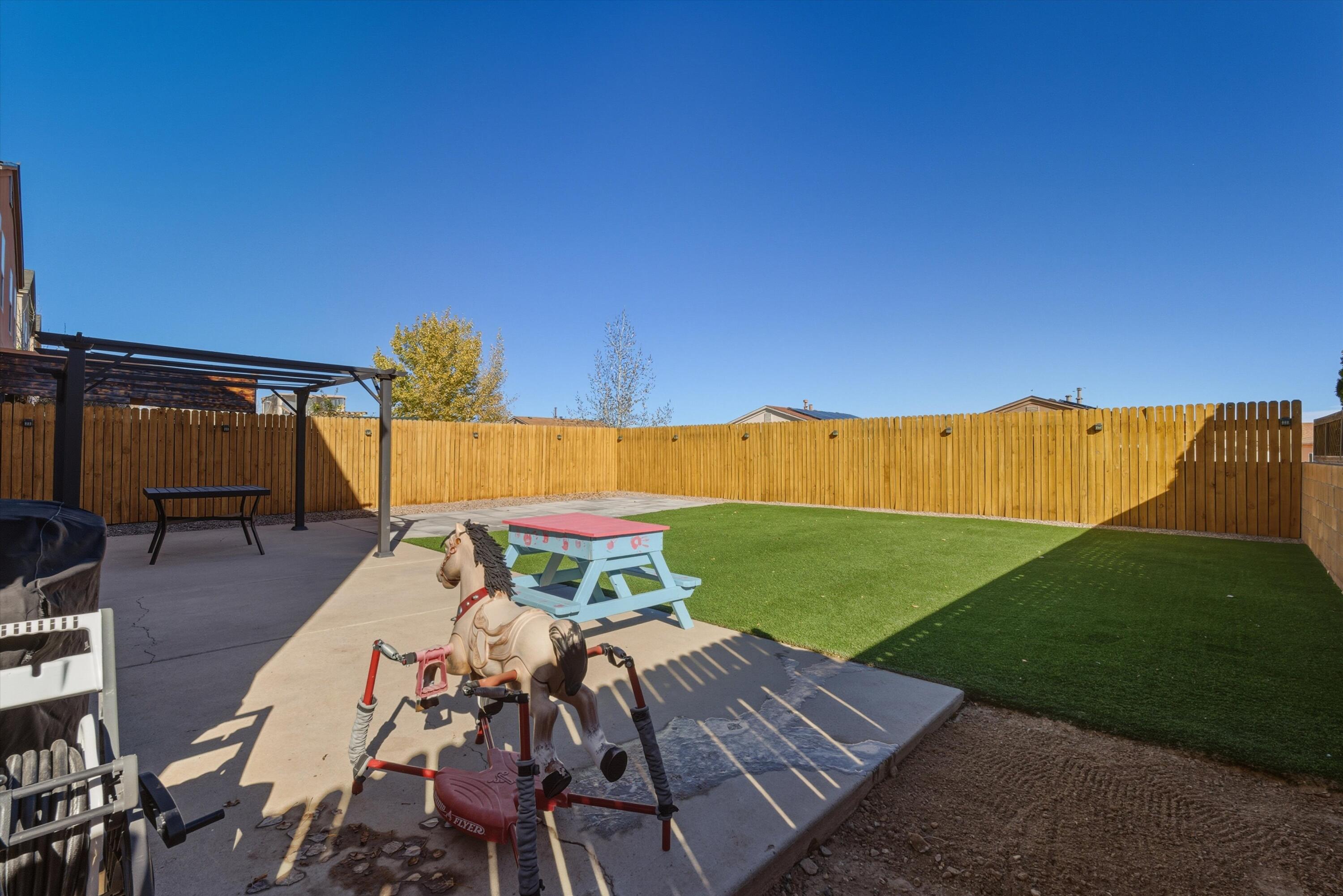 1729 Sierra Norte Loop NE