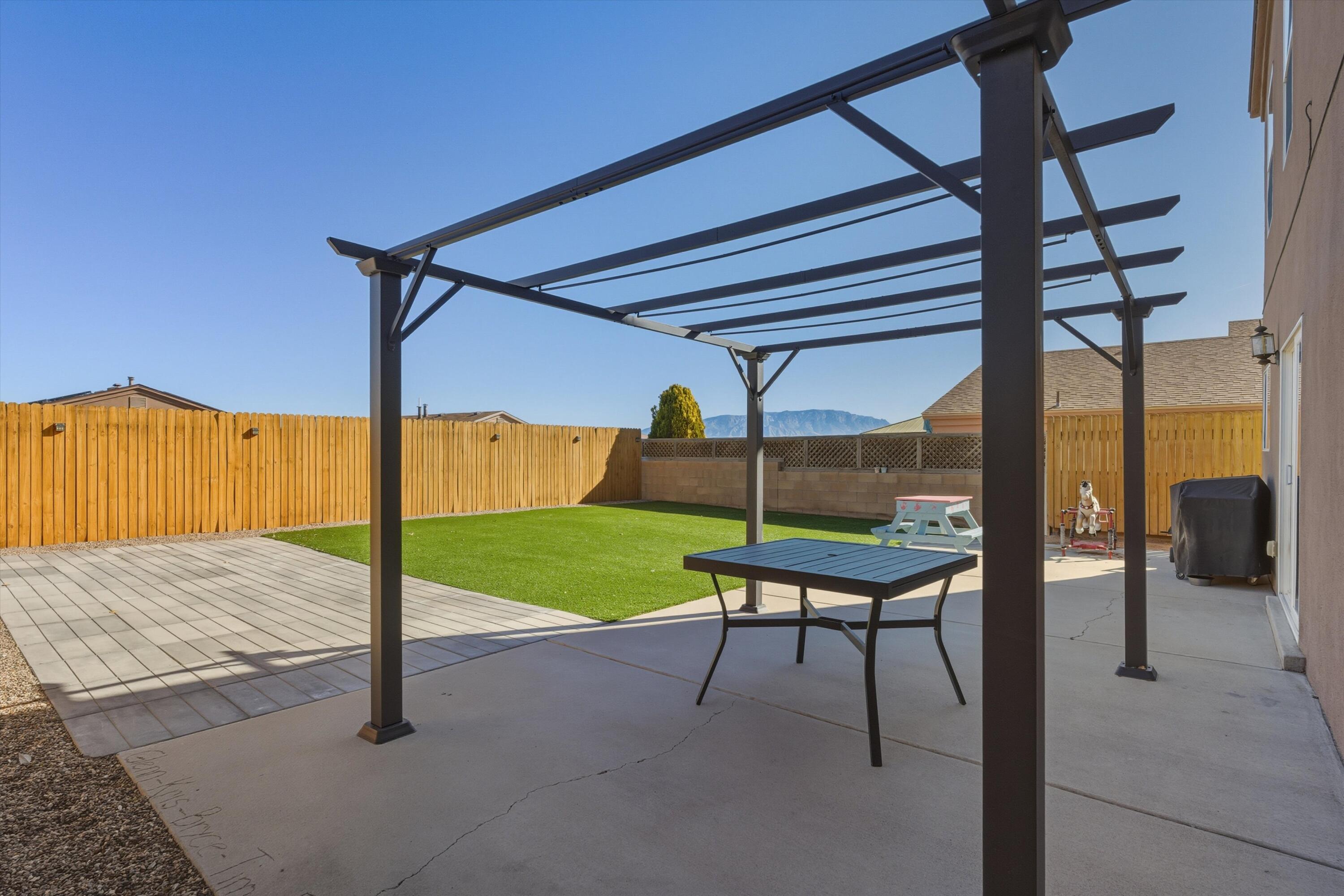 1729 Sierra Norte Loop NE