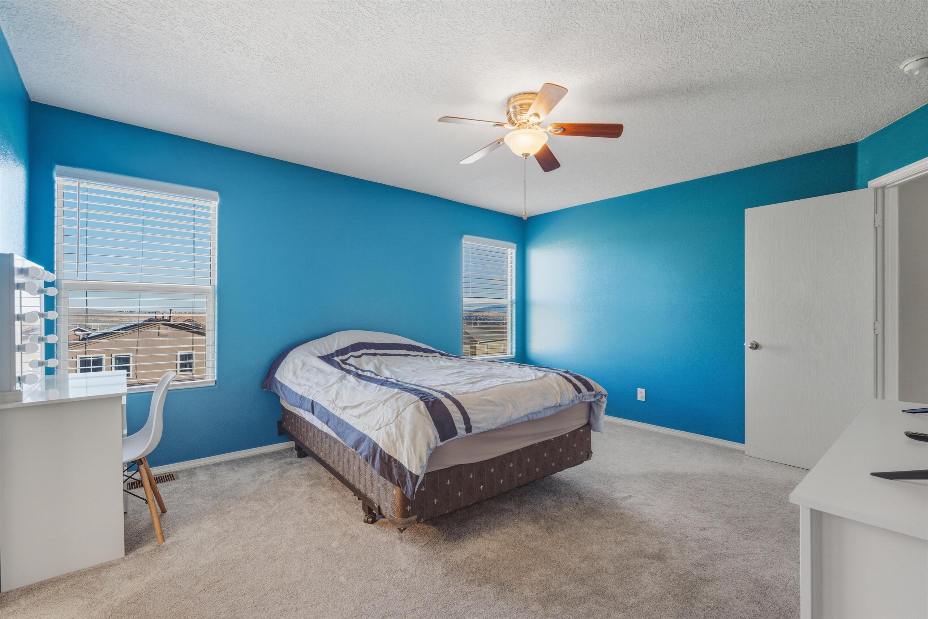 1729 Sierra Norte Loop NE