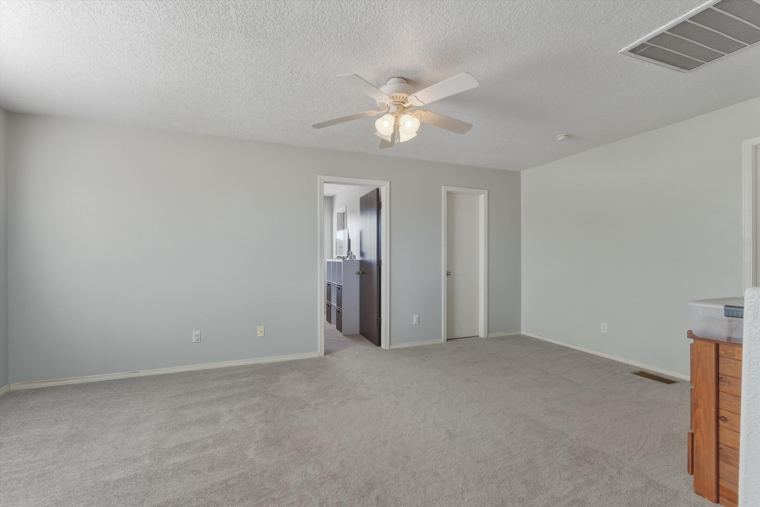 1729 Sierra Norte Loop NE