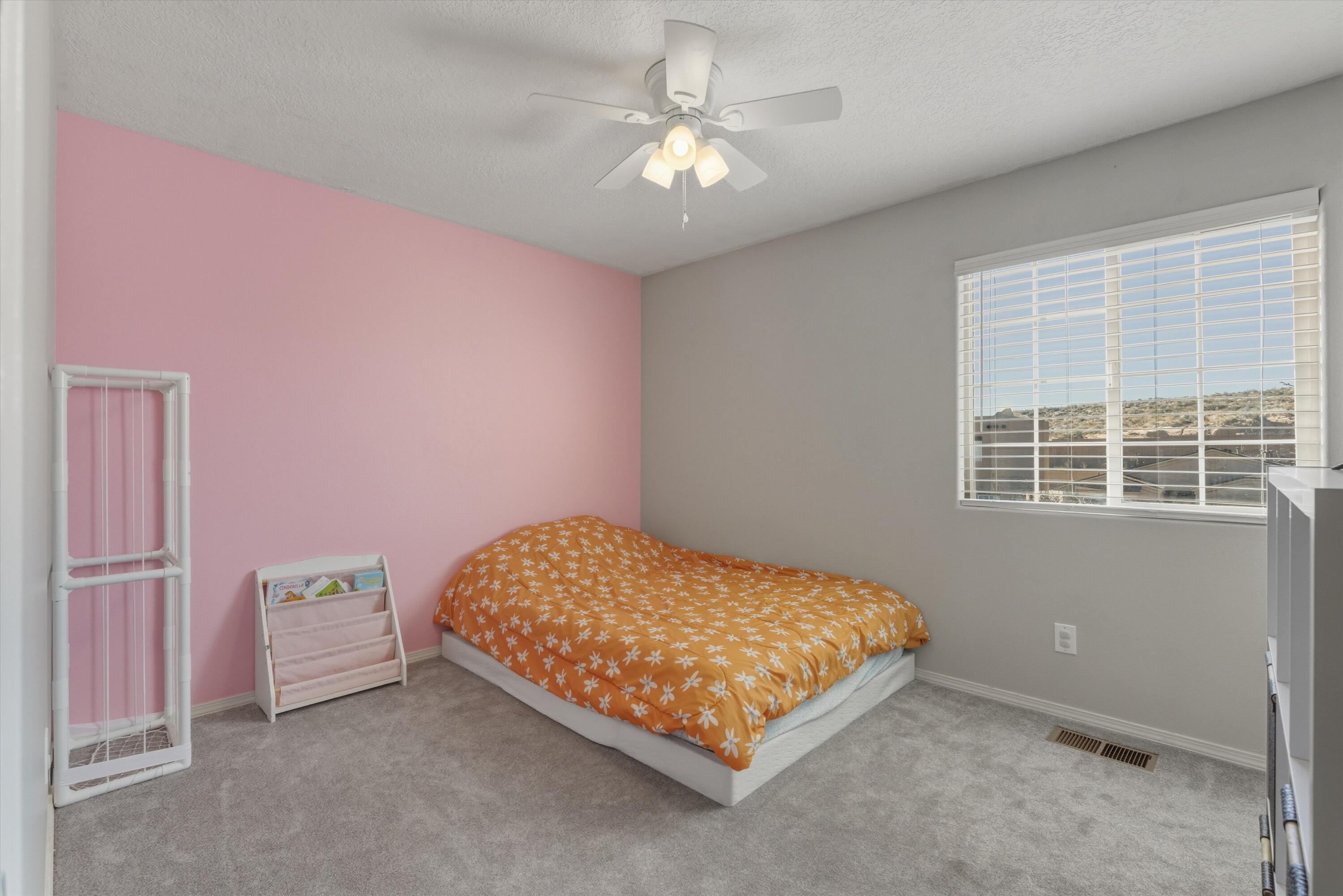 1729 Sierra Norte Loop NE