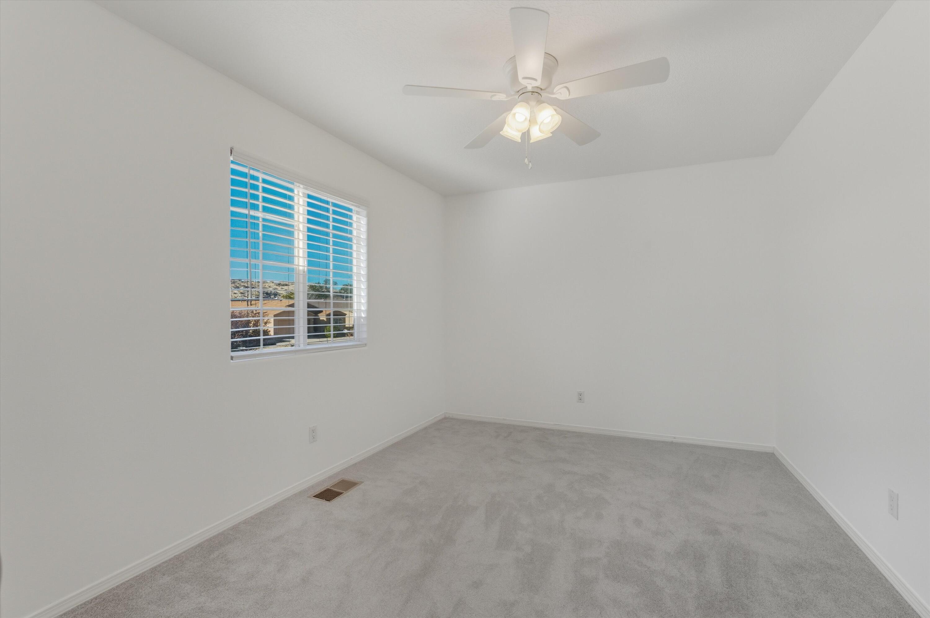 1729 Sierra Norte Loop NE