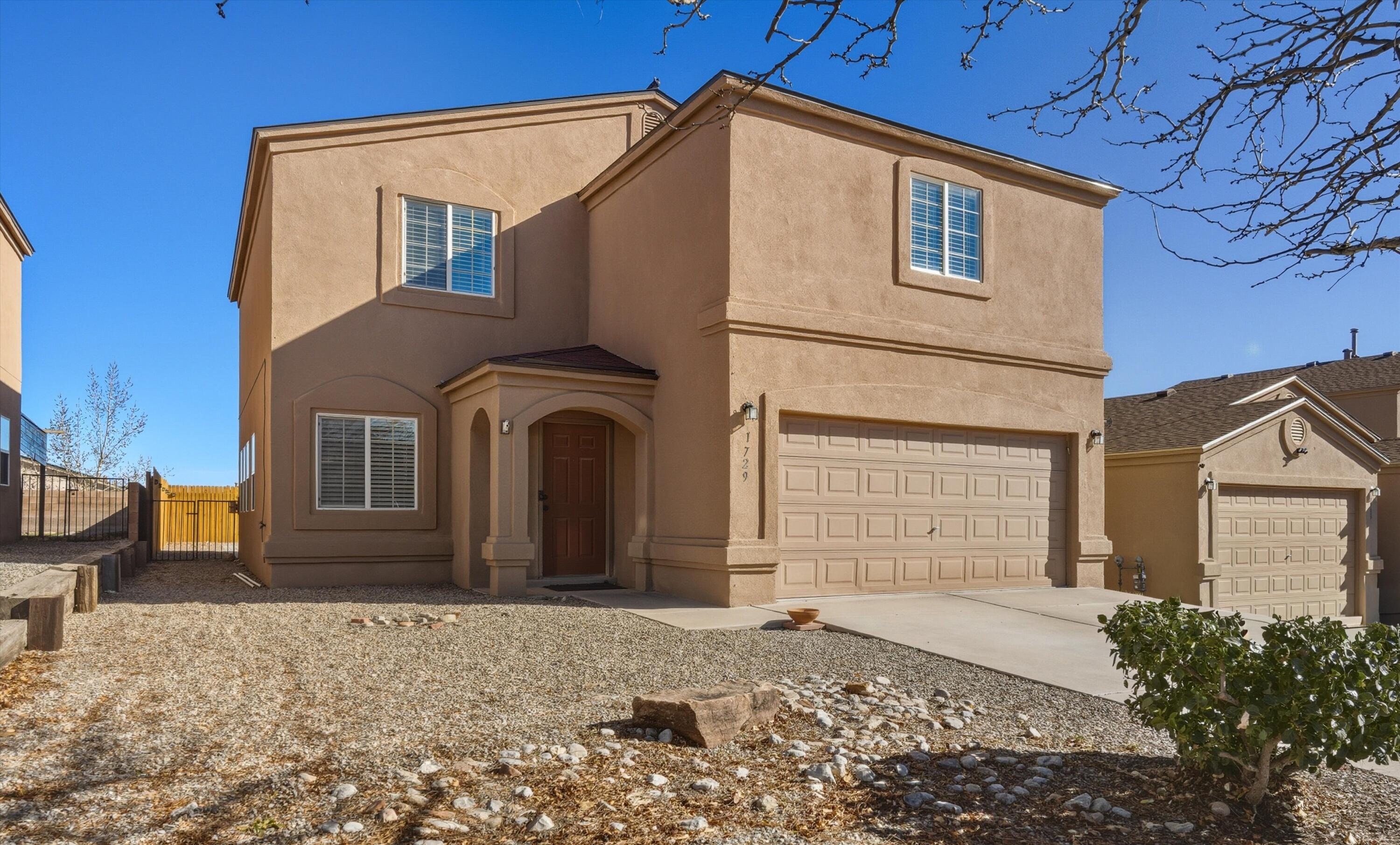 1729 Sierra Norte Loop NE