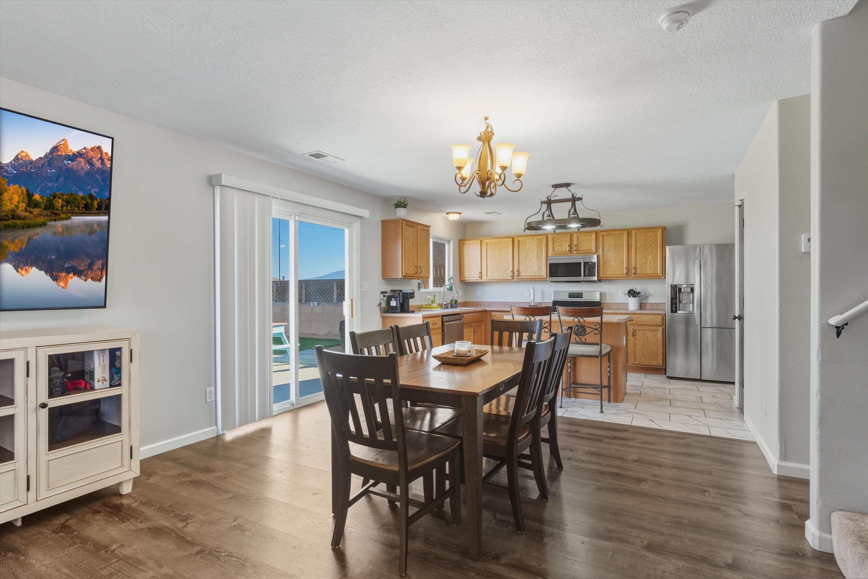 1729 Sierra Norte Loop NE