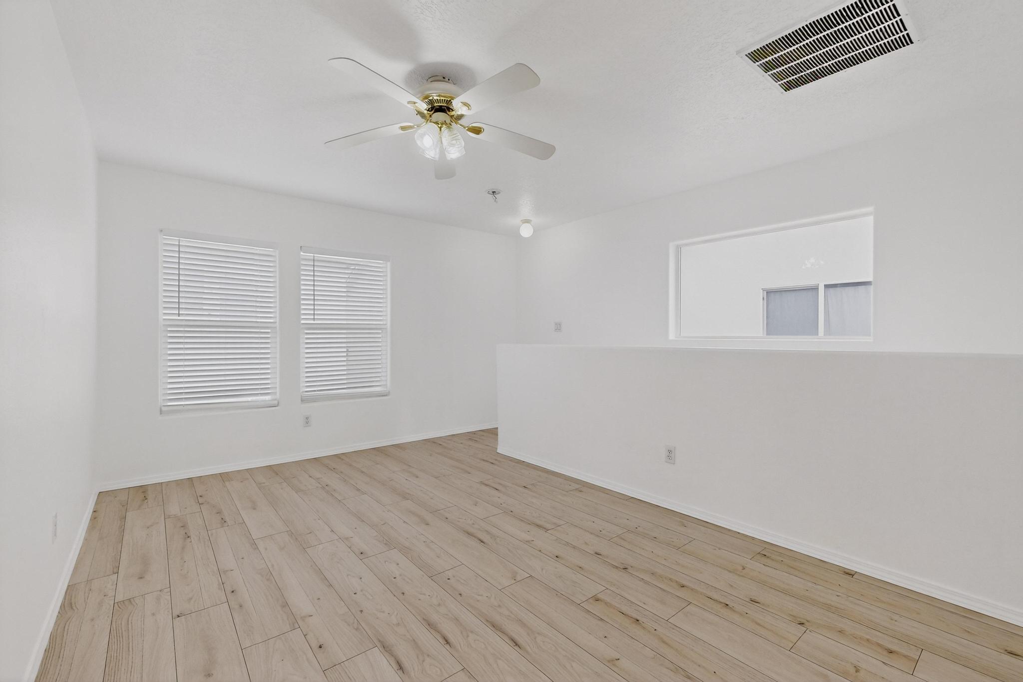 4247 Altura Vista Lane NE