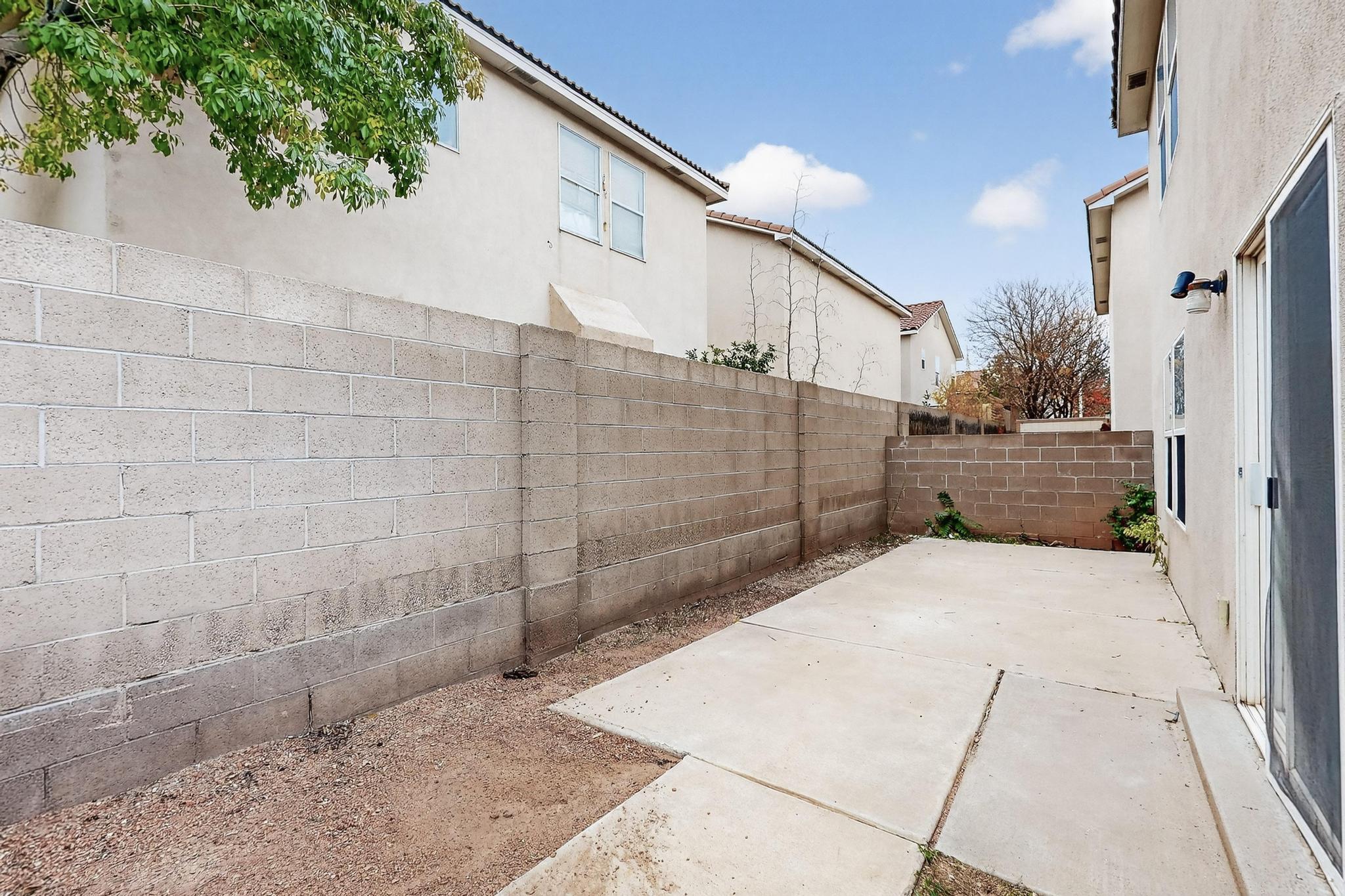 4247 Altura Vista Lane NE