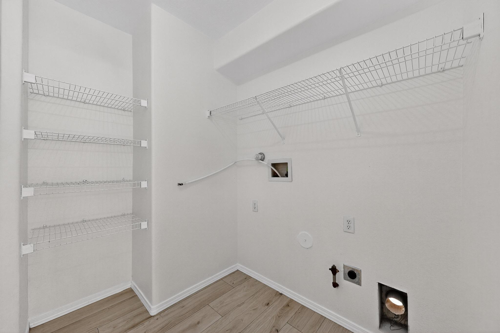 4247 Altura Vista Lane NE