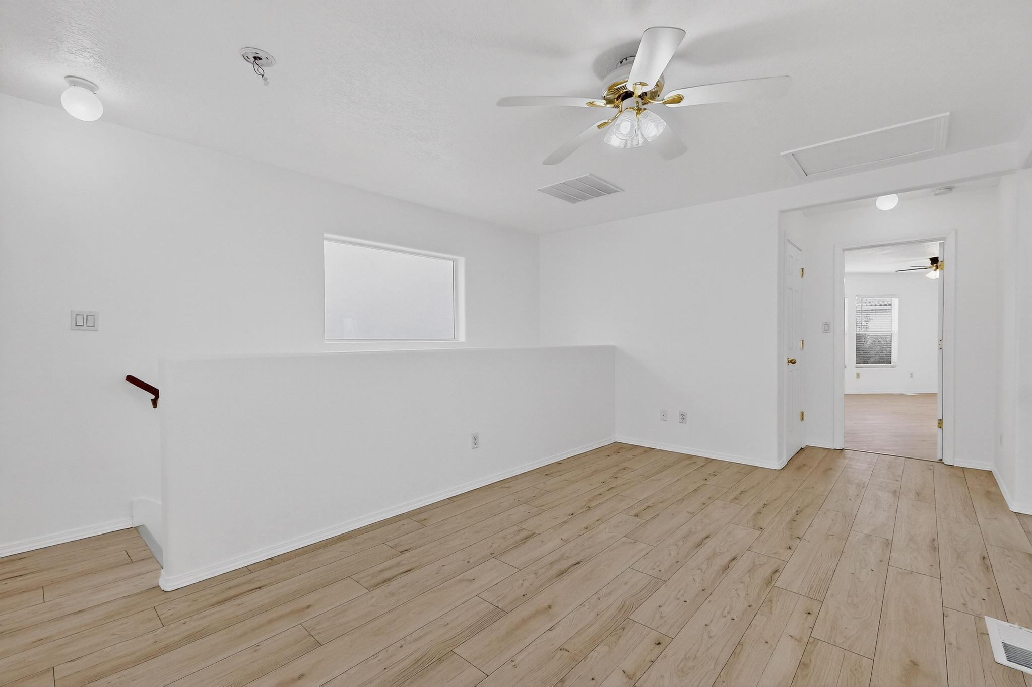 4247 Altura Vista Lane NE