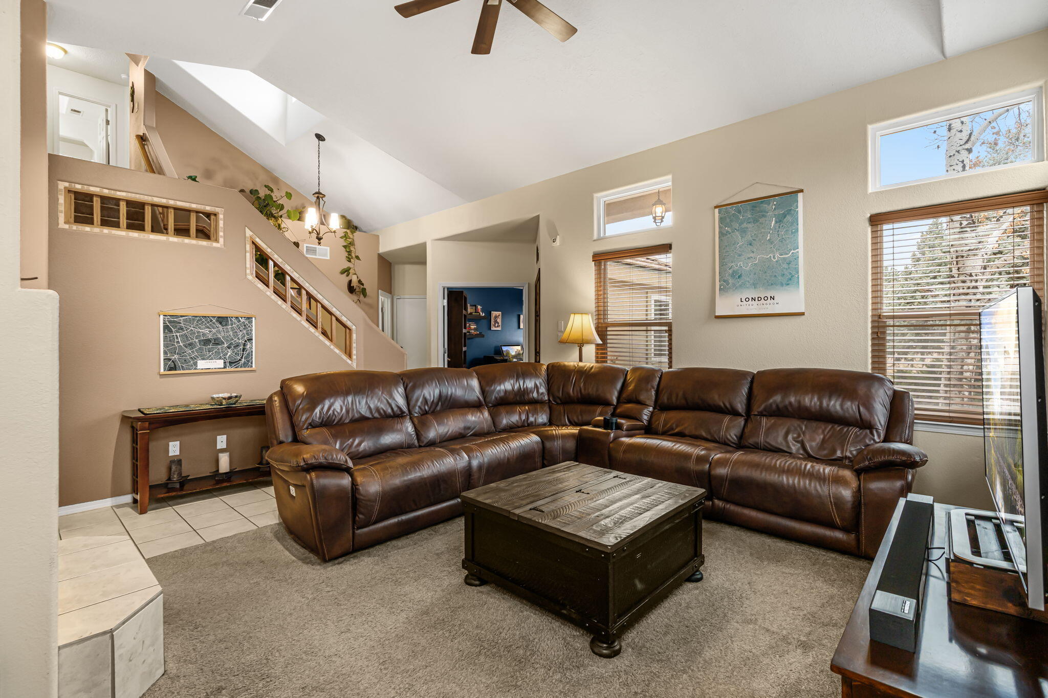 7456 Longview Drive NW