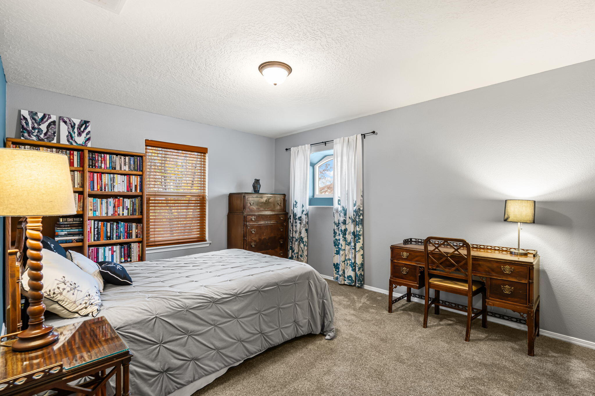 7456 Longview Drive NW