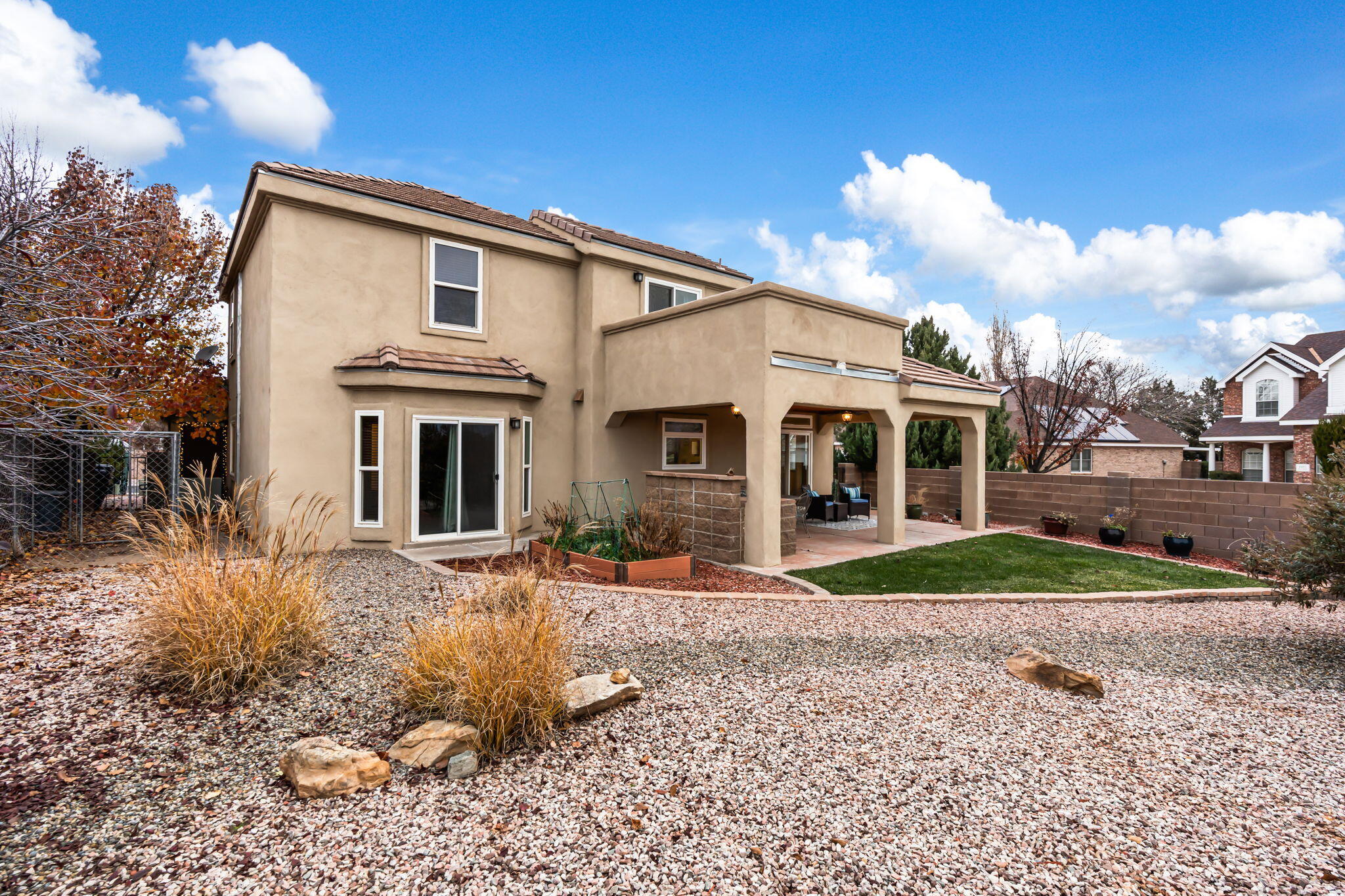 7456 Longview Drive NW