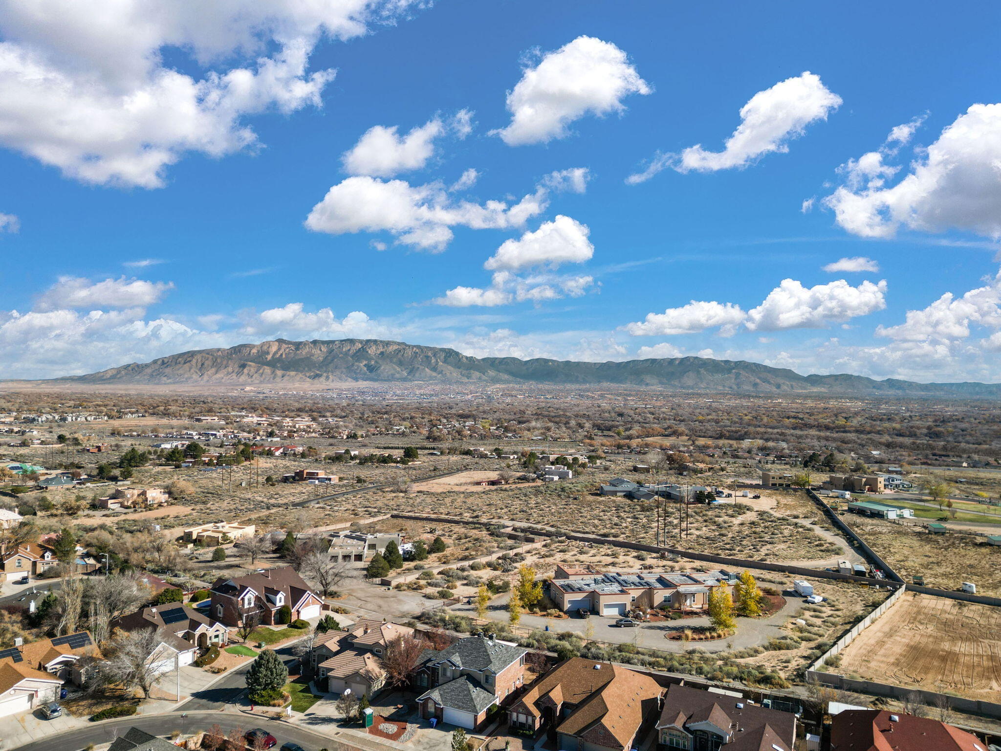 7456 Longview Drive NW