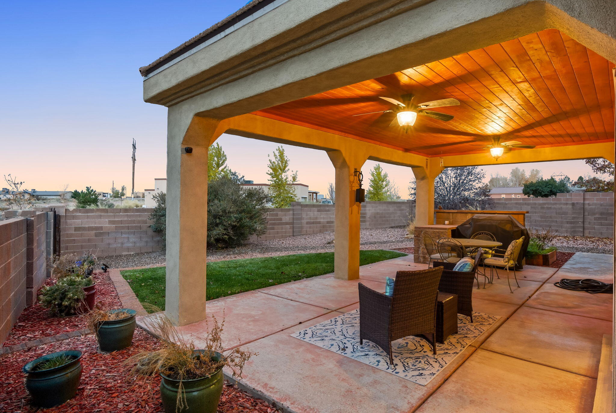 7456 Longview Drive NW