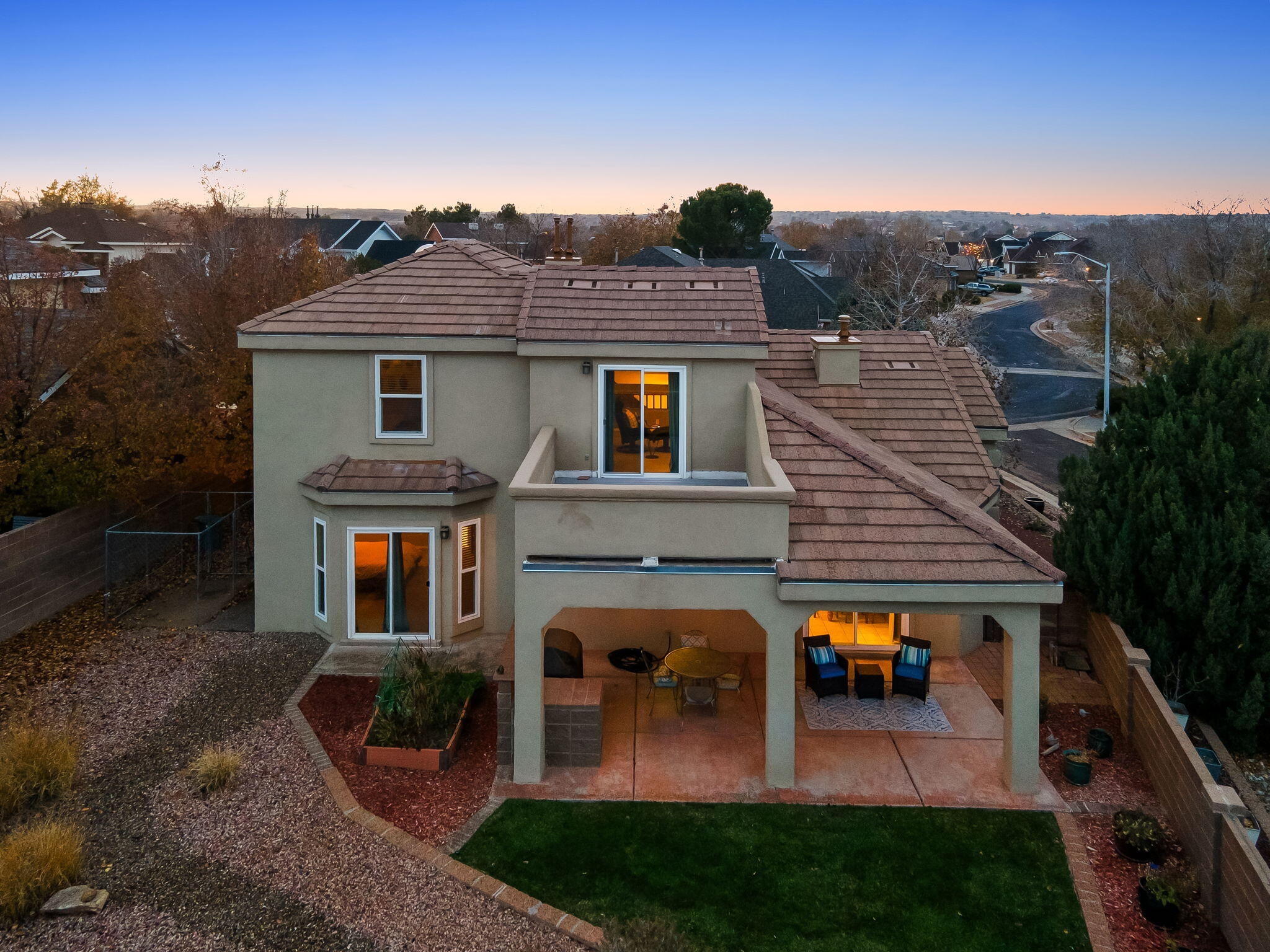 7456 Longview Drive NW