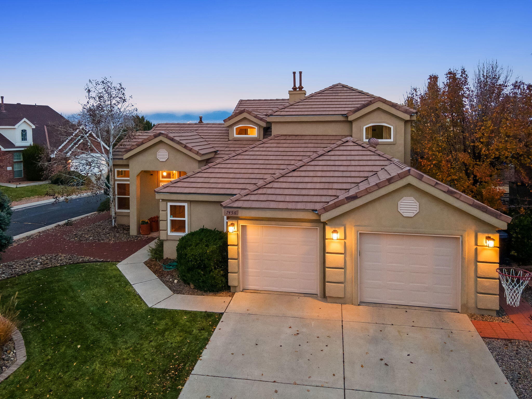 7456 Longview Drive NW