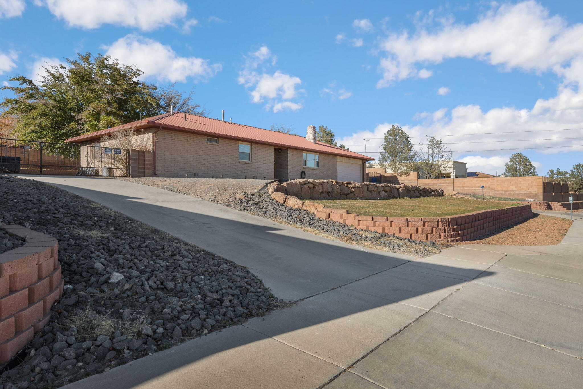 595 Socorro Drive SW