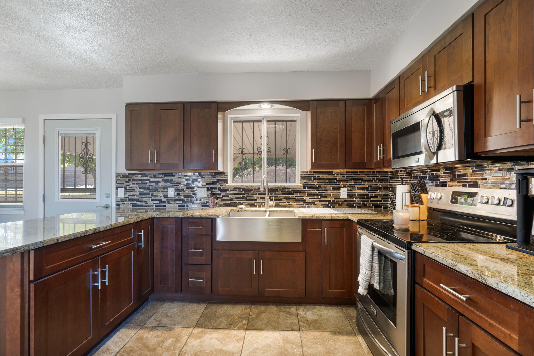 595 Socorro Drive SW