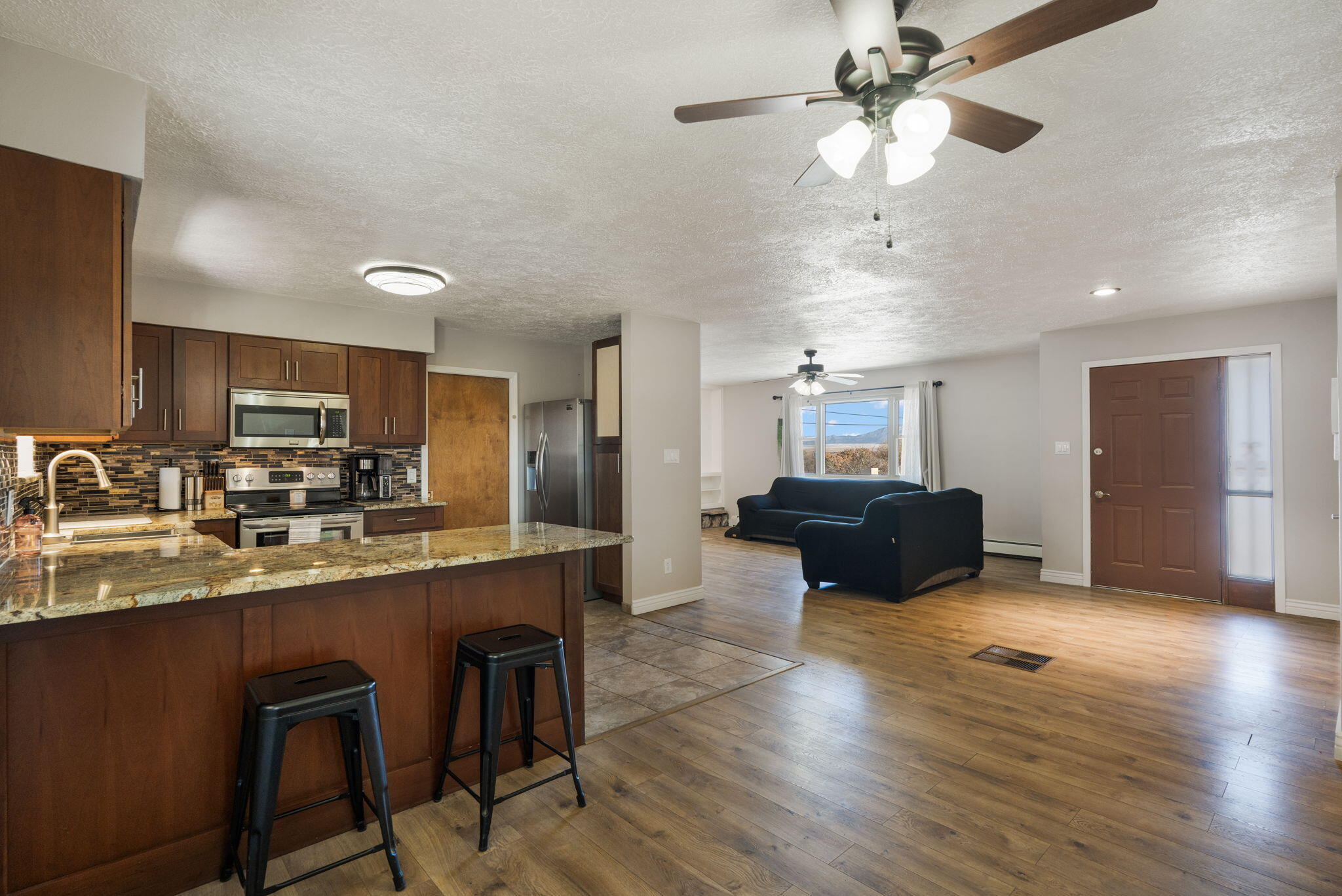 595 Socorro Drive SW