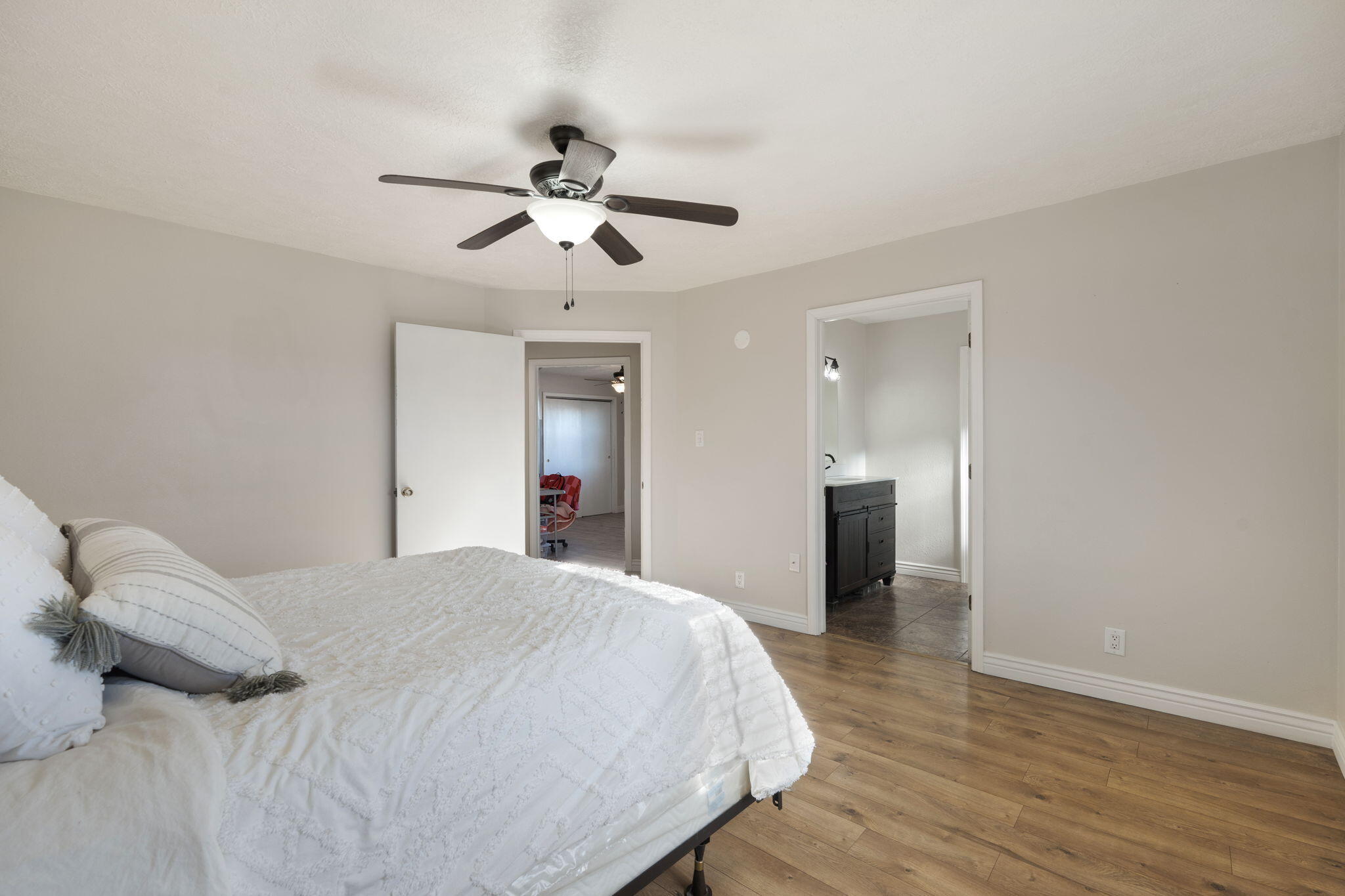 595 Socorro Drive SW