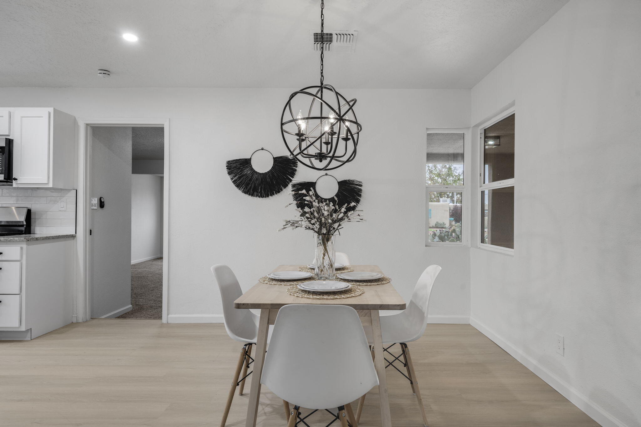 7715 Haines Avenue NE