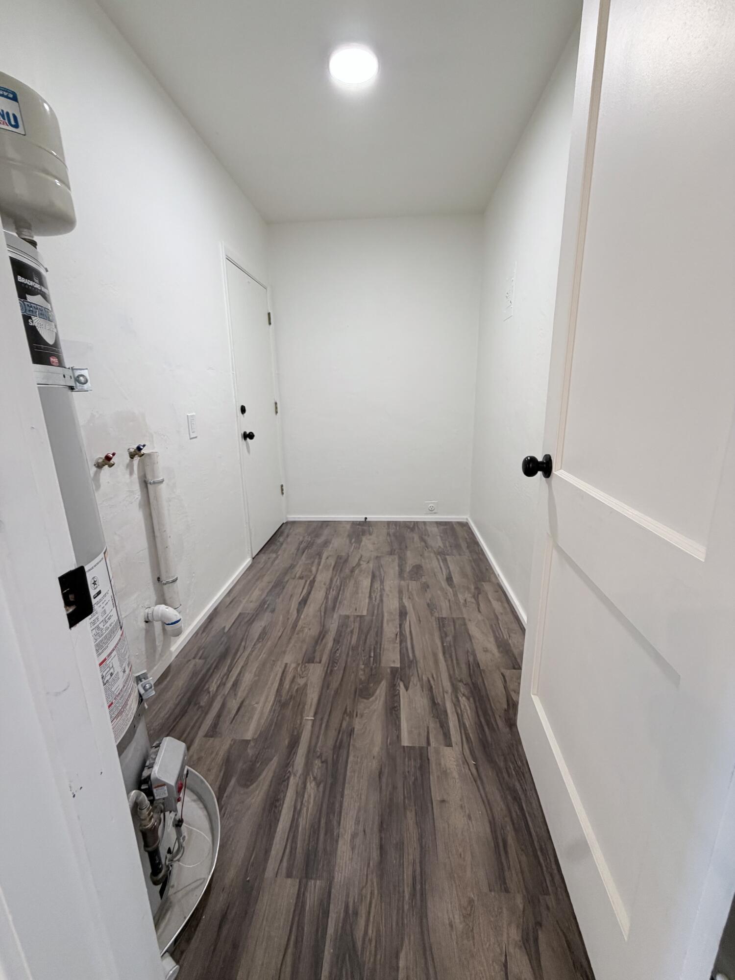 8906 Lexington Avenue NE