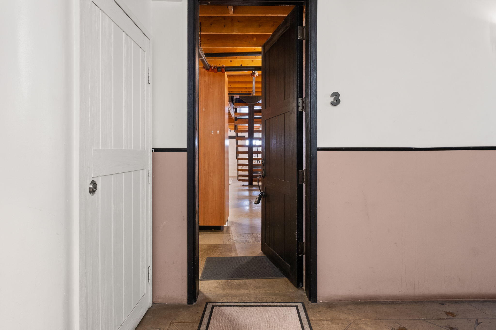 2001 Gold Avenue SE 3