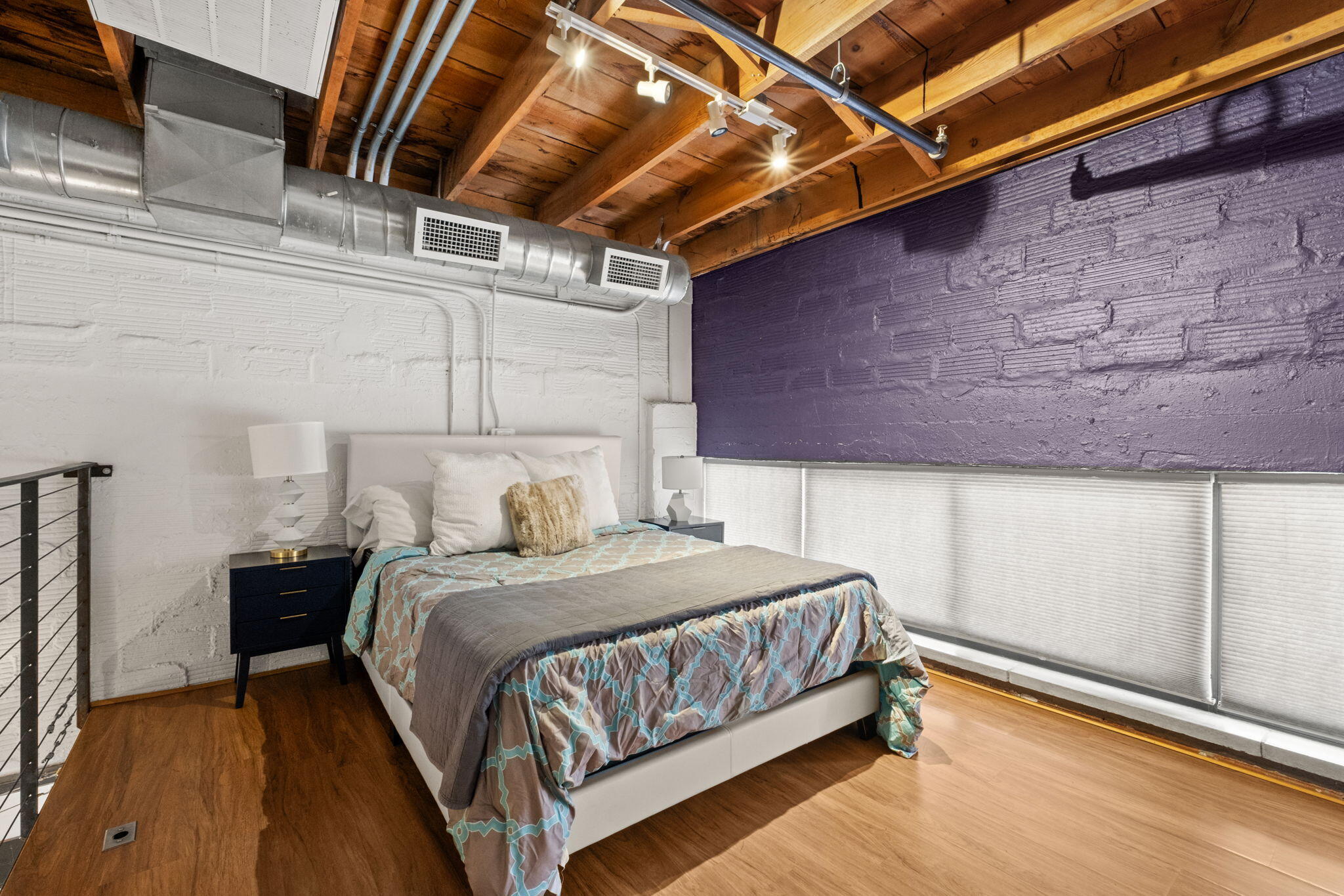 2001 Gold Avenue SE 3