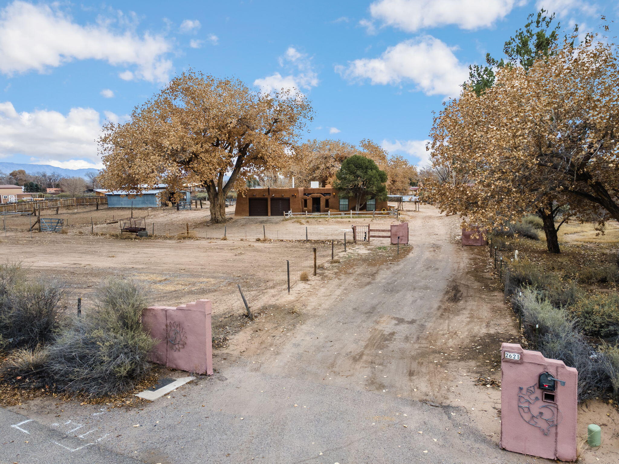 2621 Pajarito Meadows Road SW