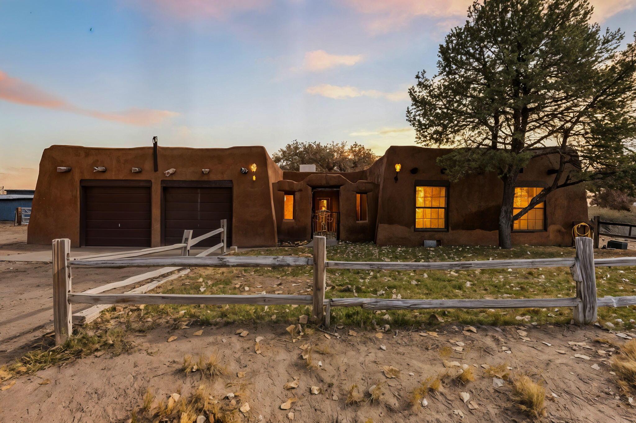 2621 Pajarito Meadows Road SW