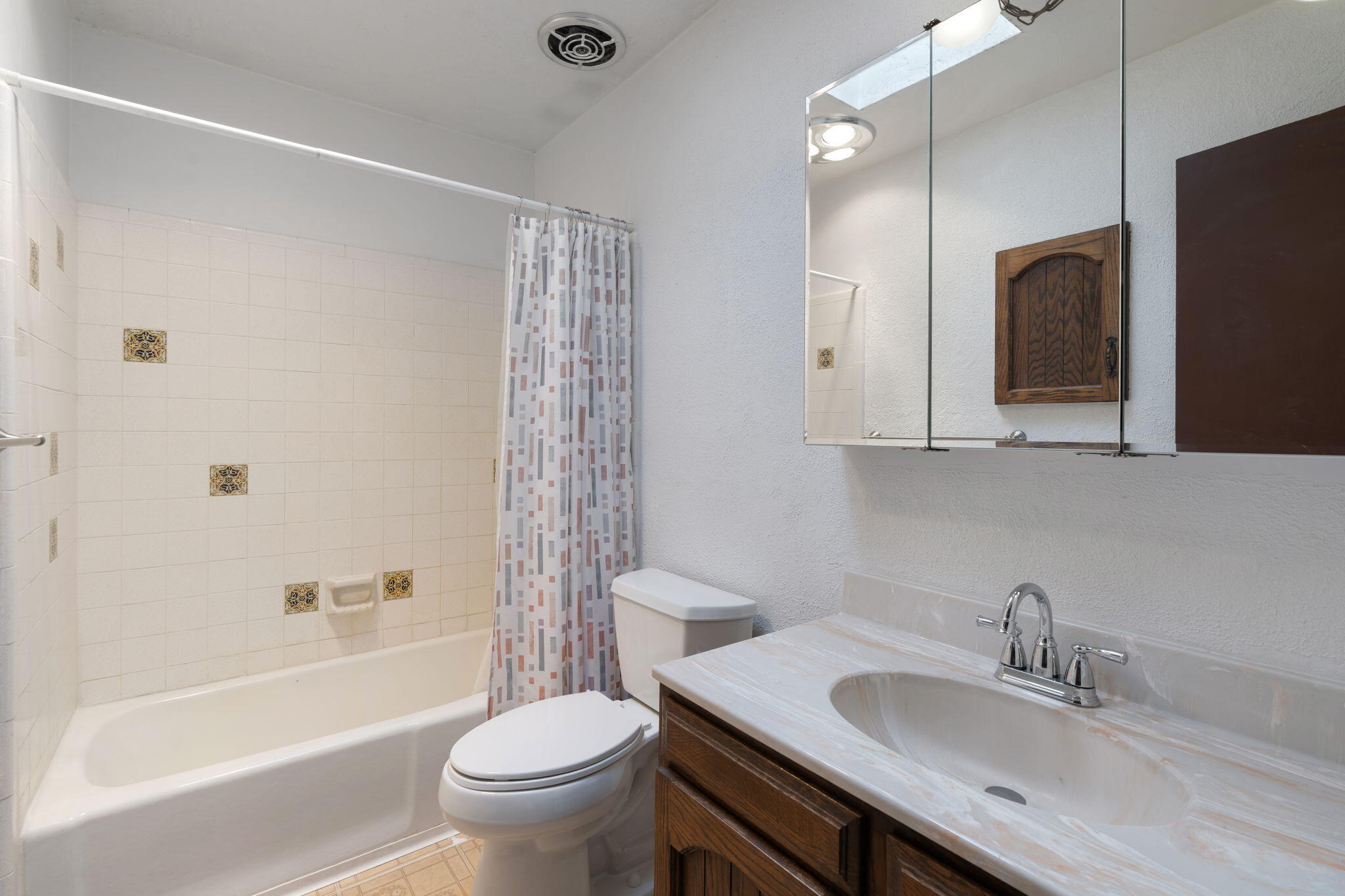 2621 Pajarito Meadows Road SW