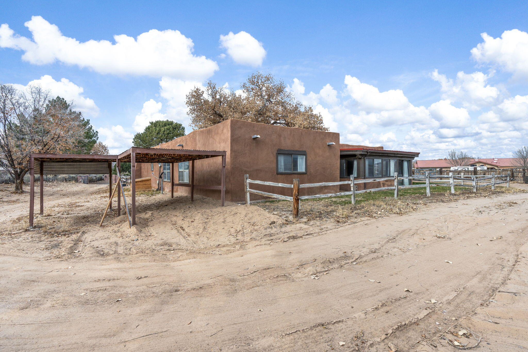 2621 Pajarito Meadows Road SW