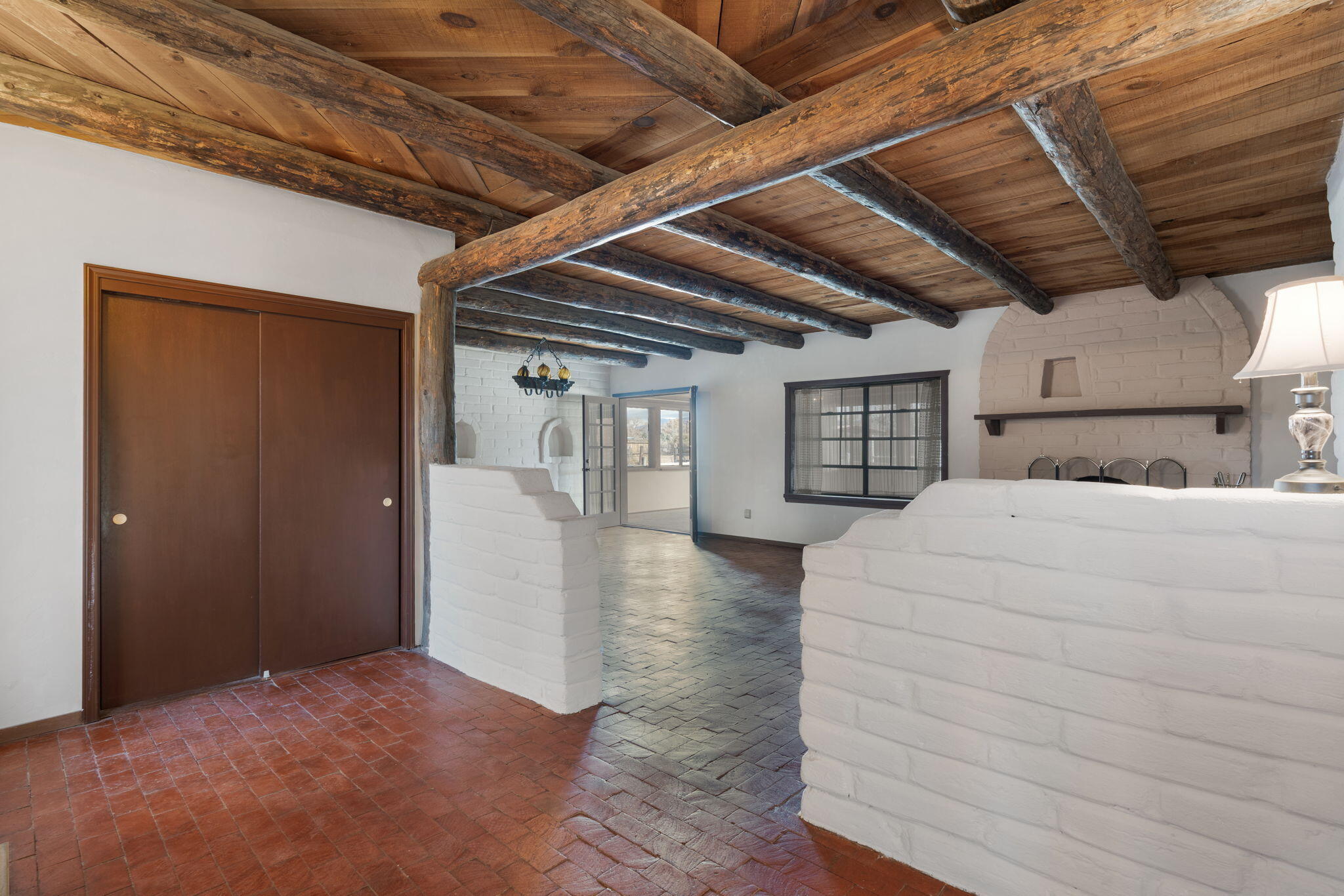 2621 Pajarito Meadows Road SW