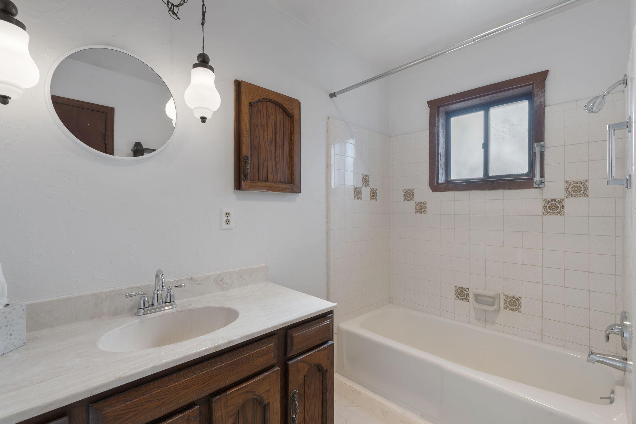 2621 Pajarito Meadows Road SW