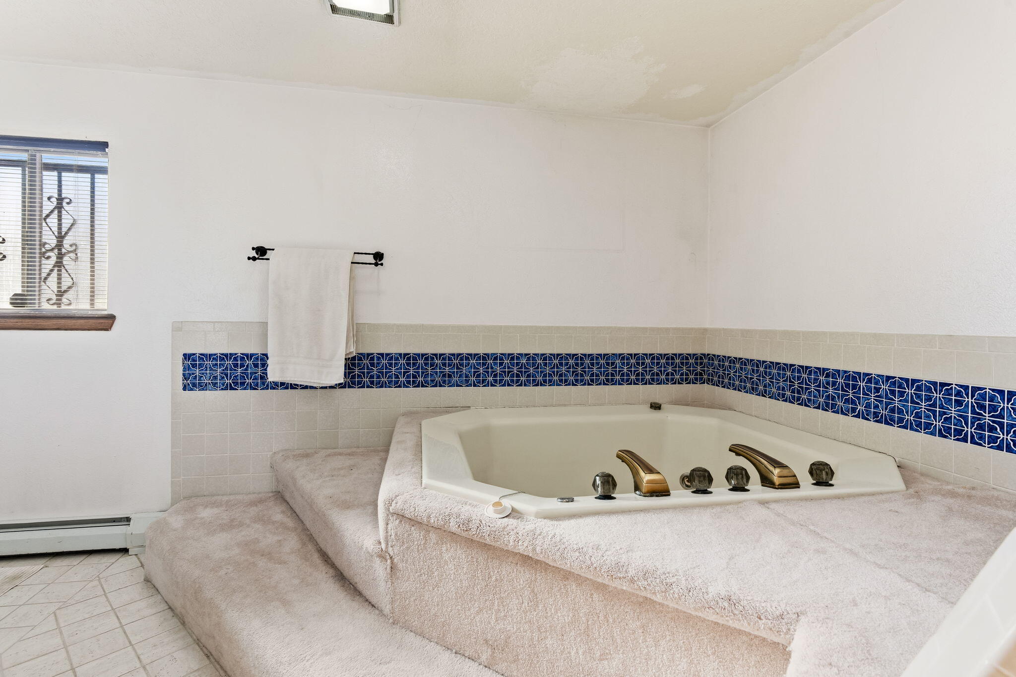 4004 Saint Andrews Drive SE