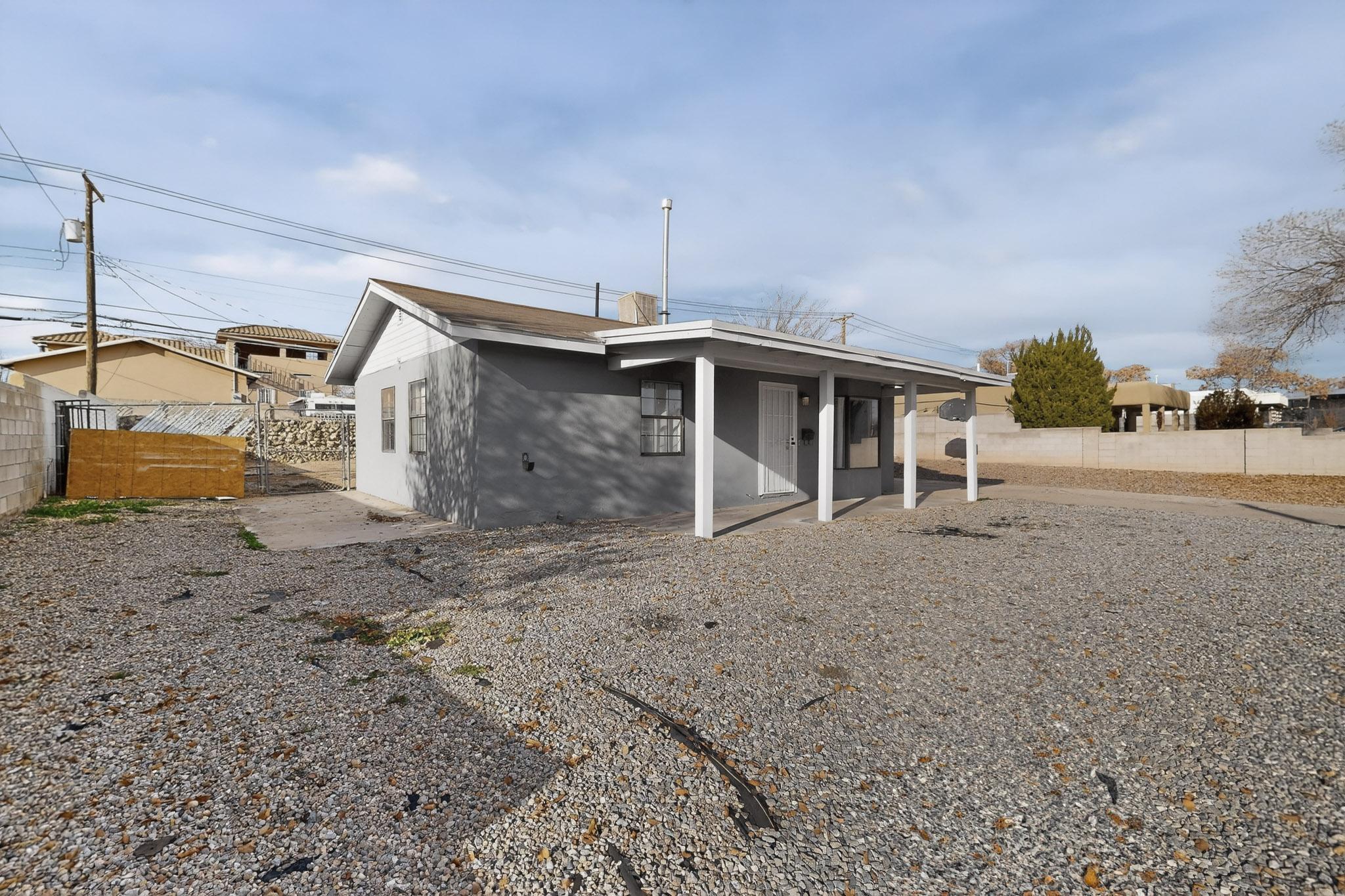 441 Loma Hermosa Drive NW