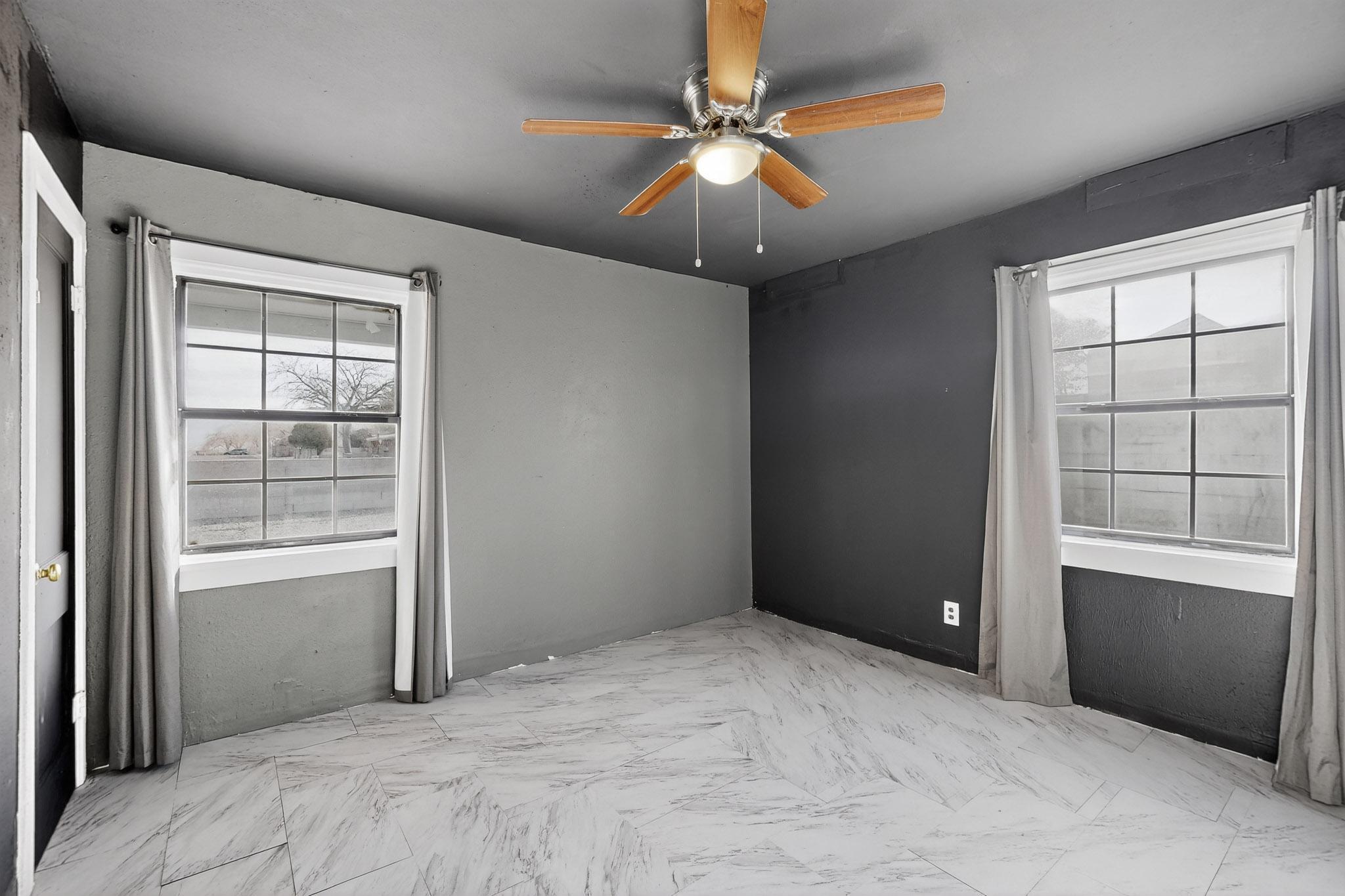 441 Loma Hermosa Drive NW