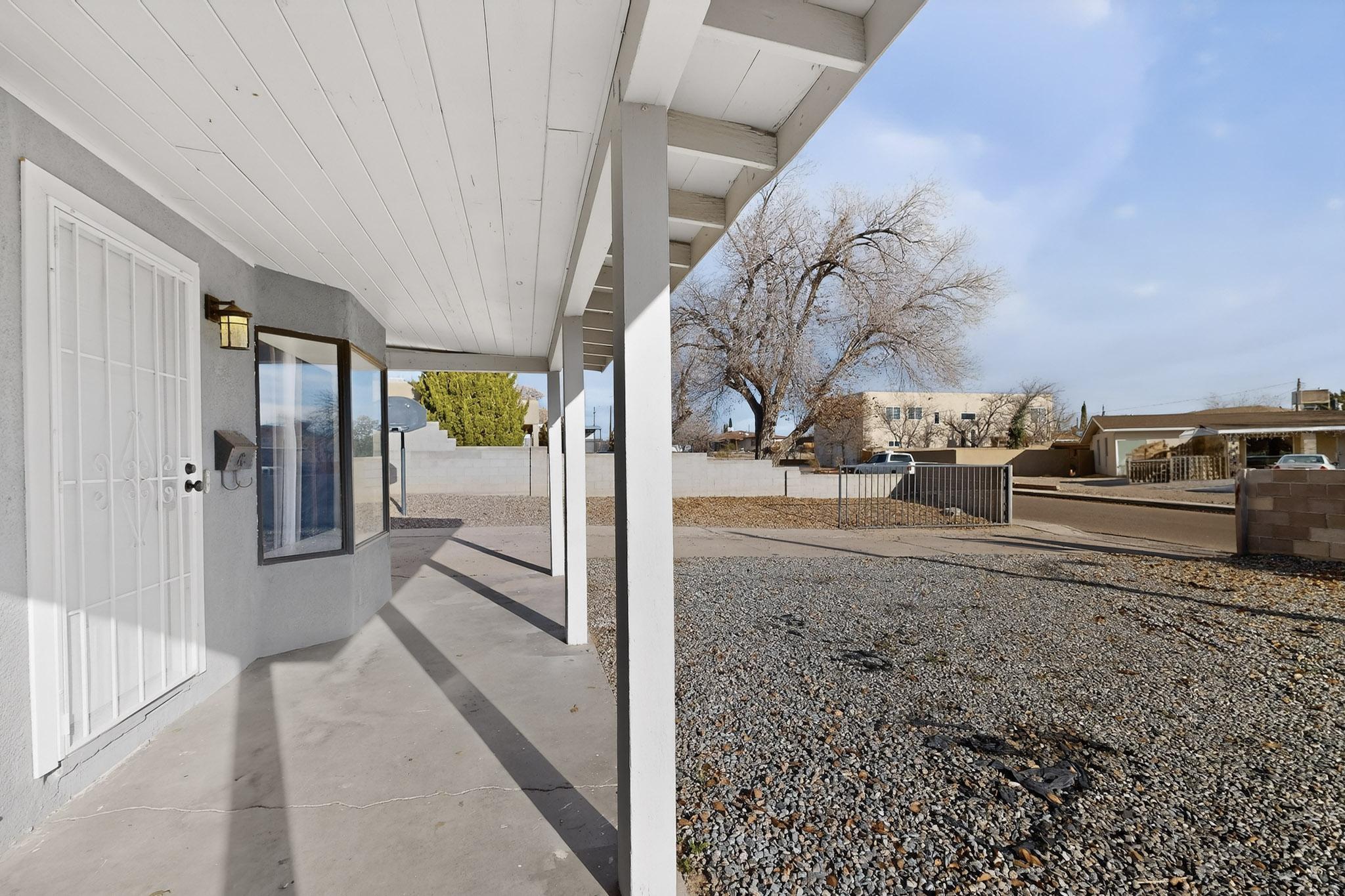 441 Loma Hermosa Drive NW