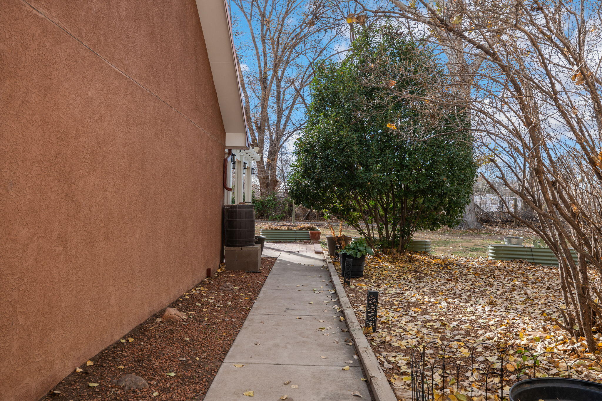 2313 Malpais Road SW