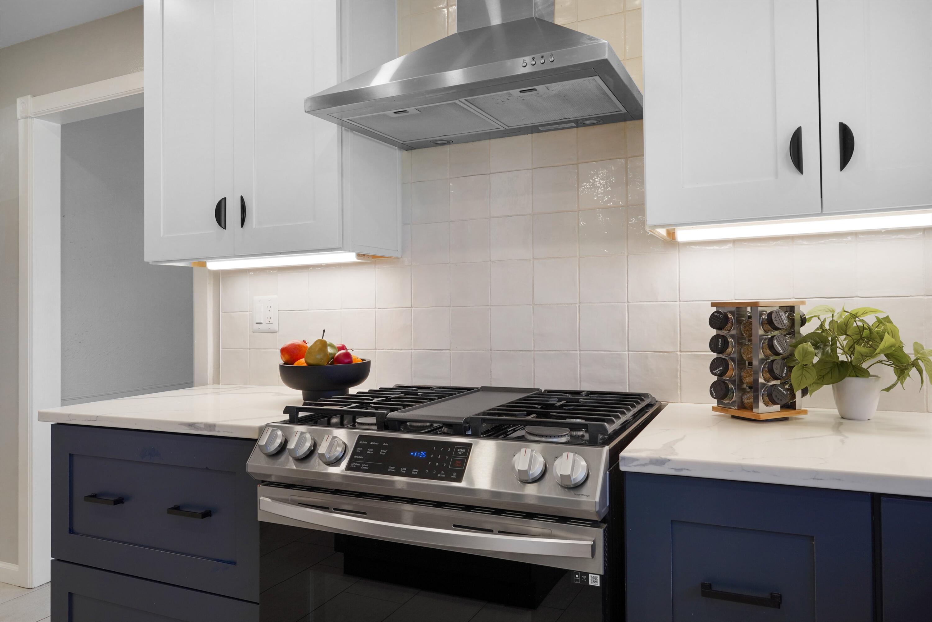 7513 Gladden Avenue NE