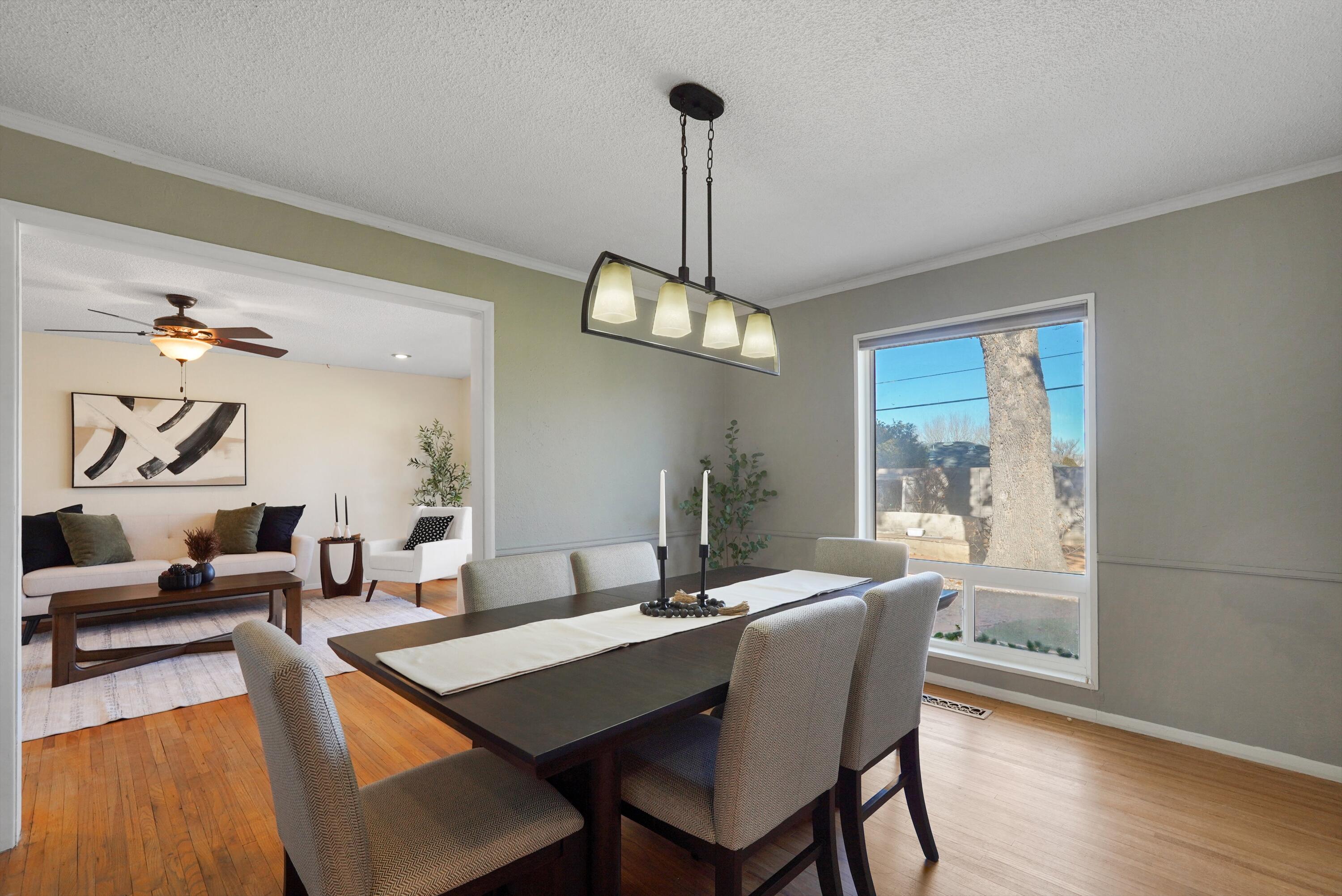 7513 Gladden Avenue NE