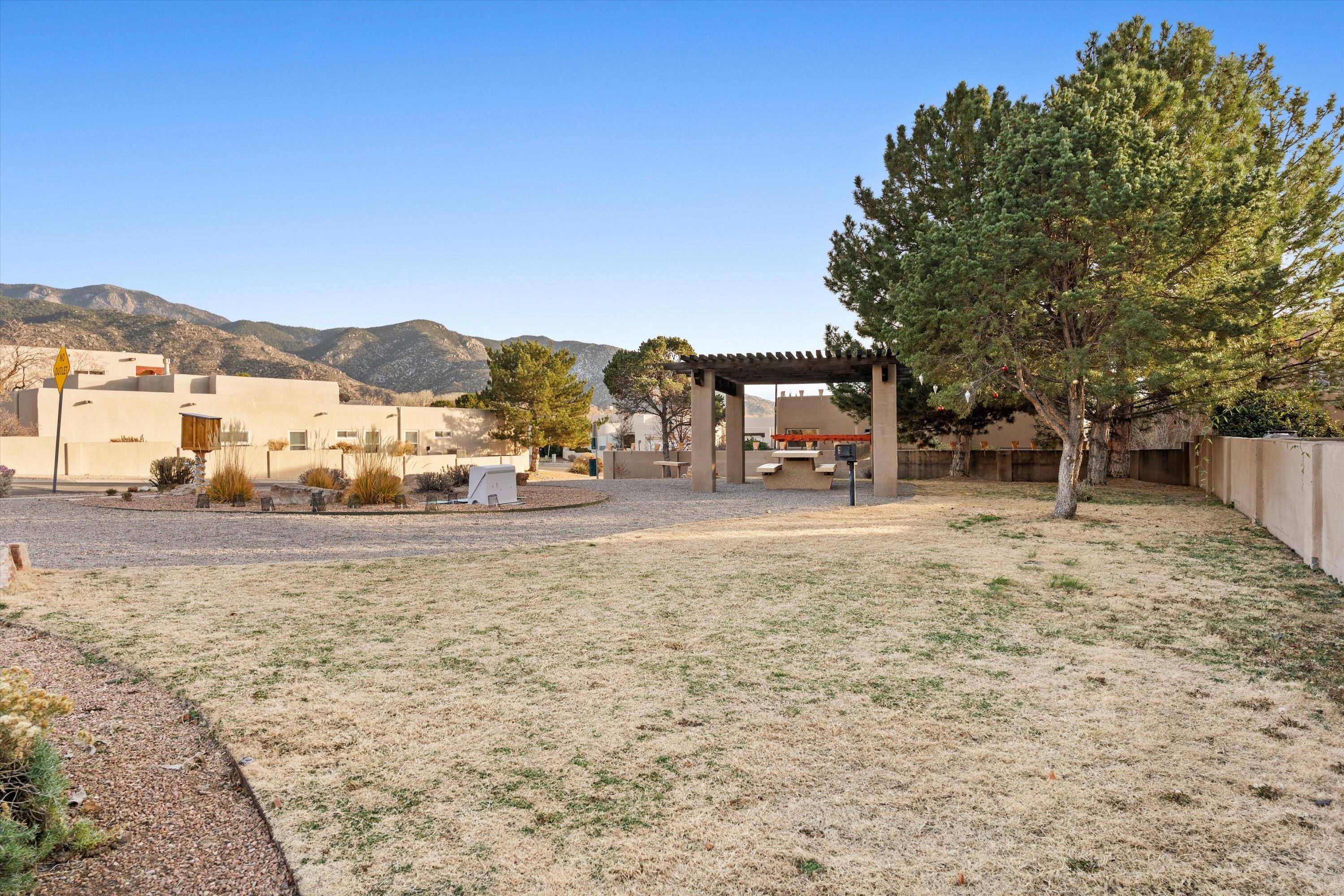 12709 Sunset Ridge Place NE