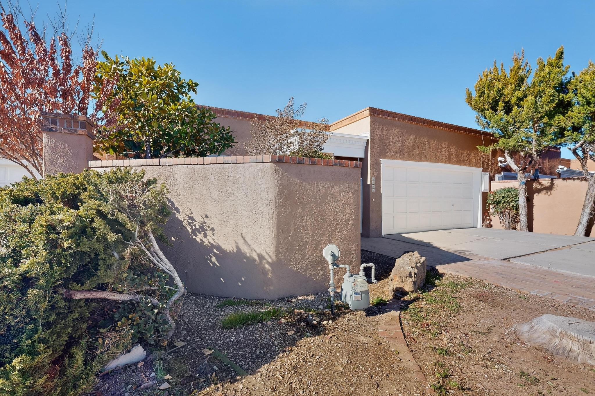 3019 Colonnade Court NW