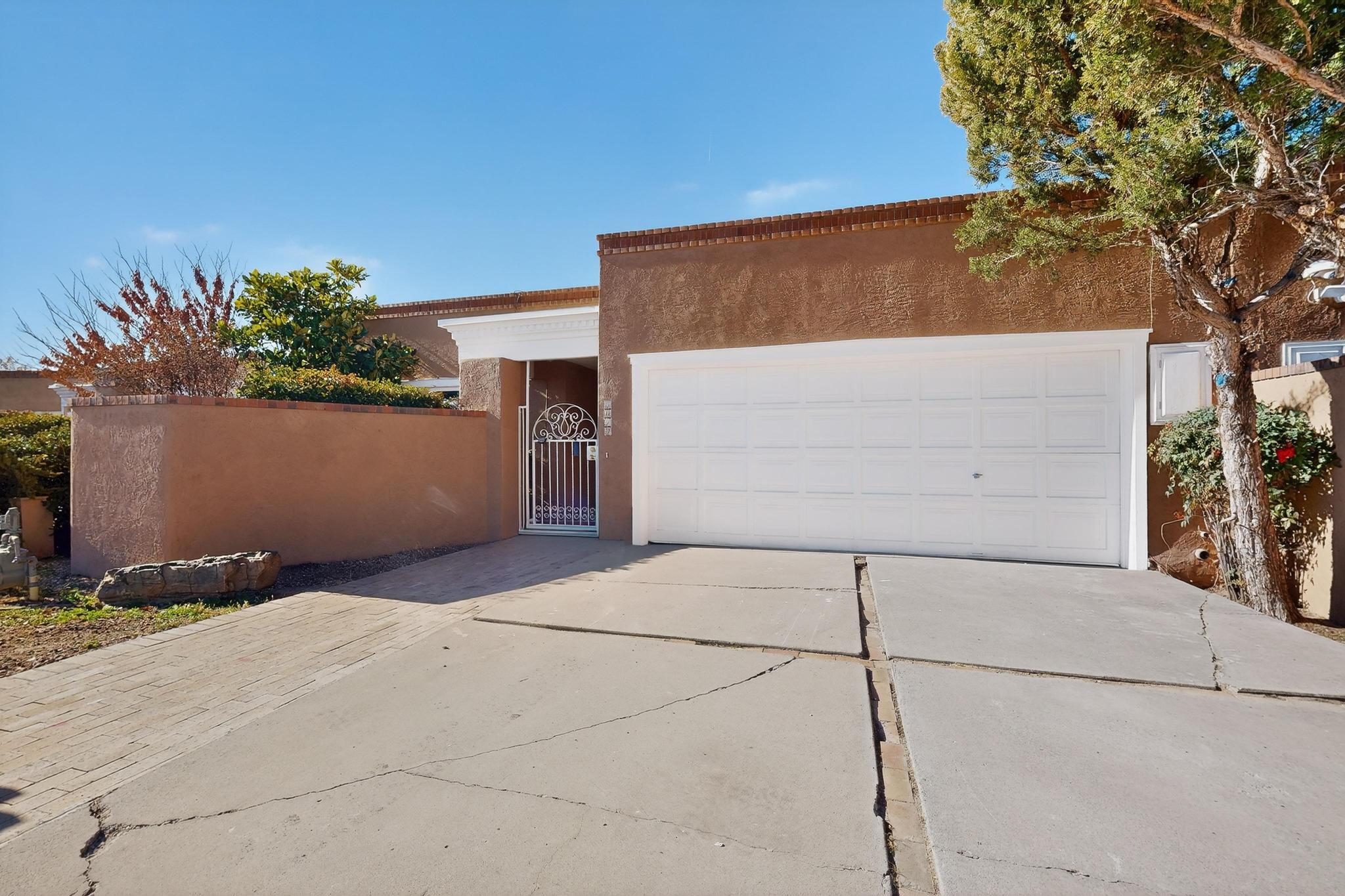 3019 Colonnade Court NW